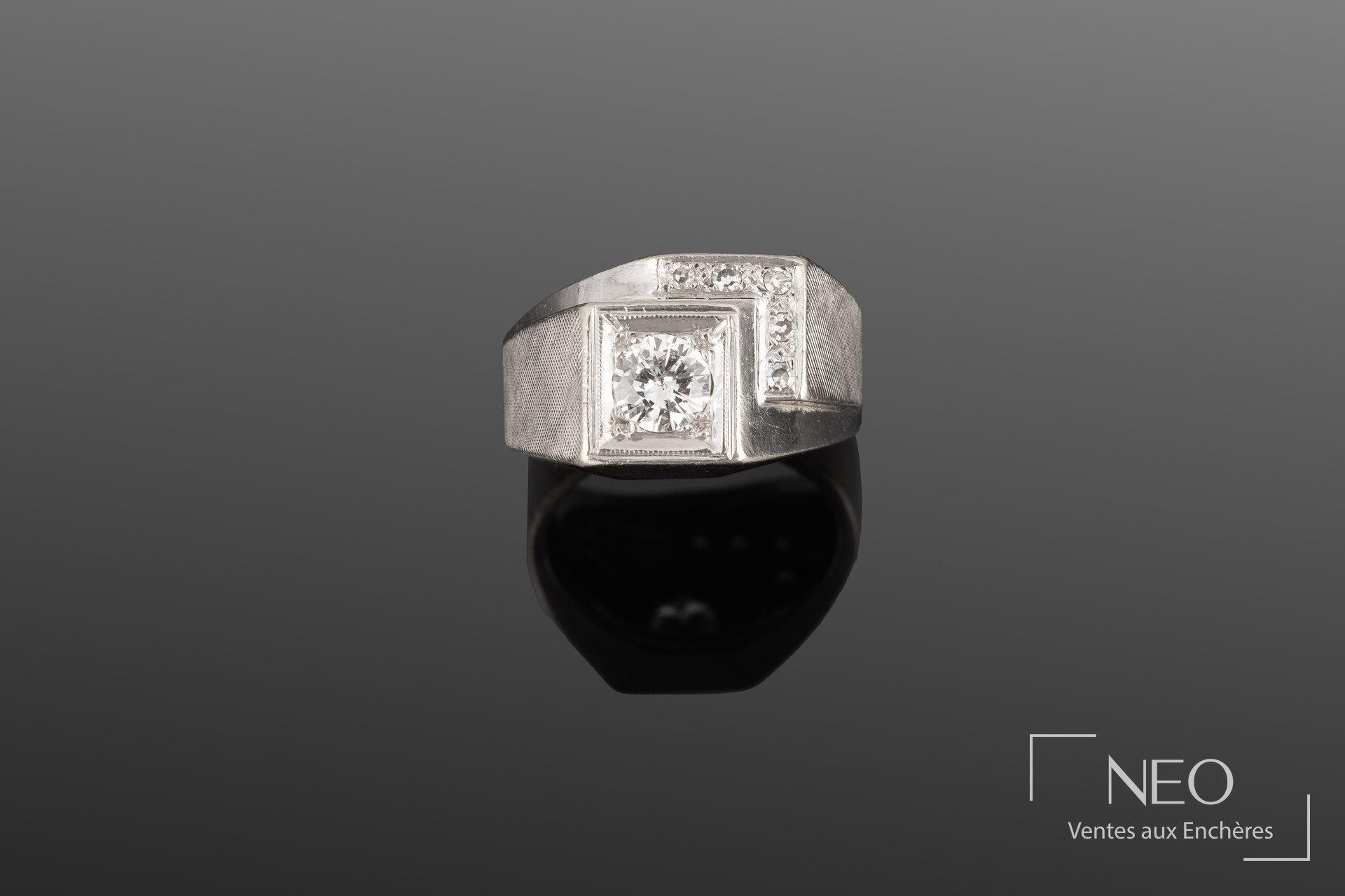 Bague chevalière en or 14 K sertie de diamants