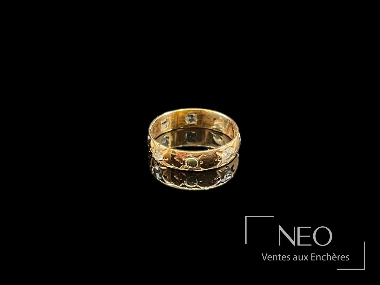 Bague de jeune fille en or rose 18 carats et diamants