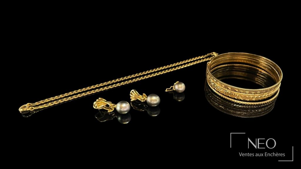 Ensemble de bijoux en or avec bracelet
