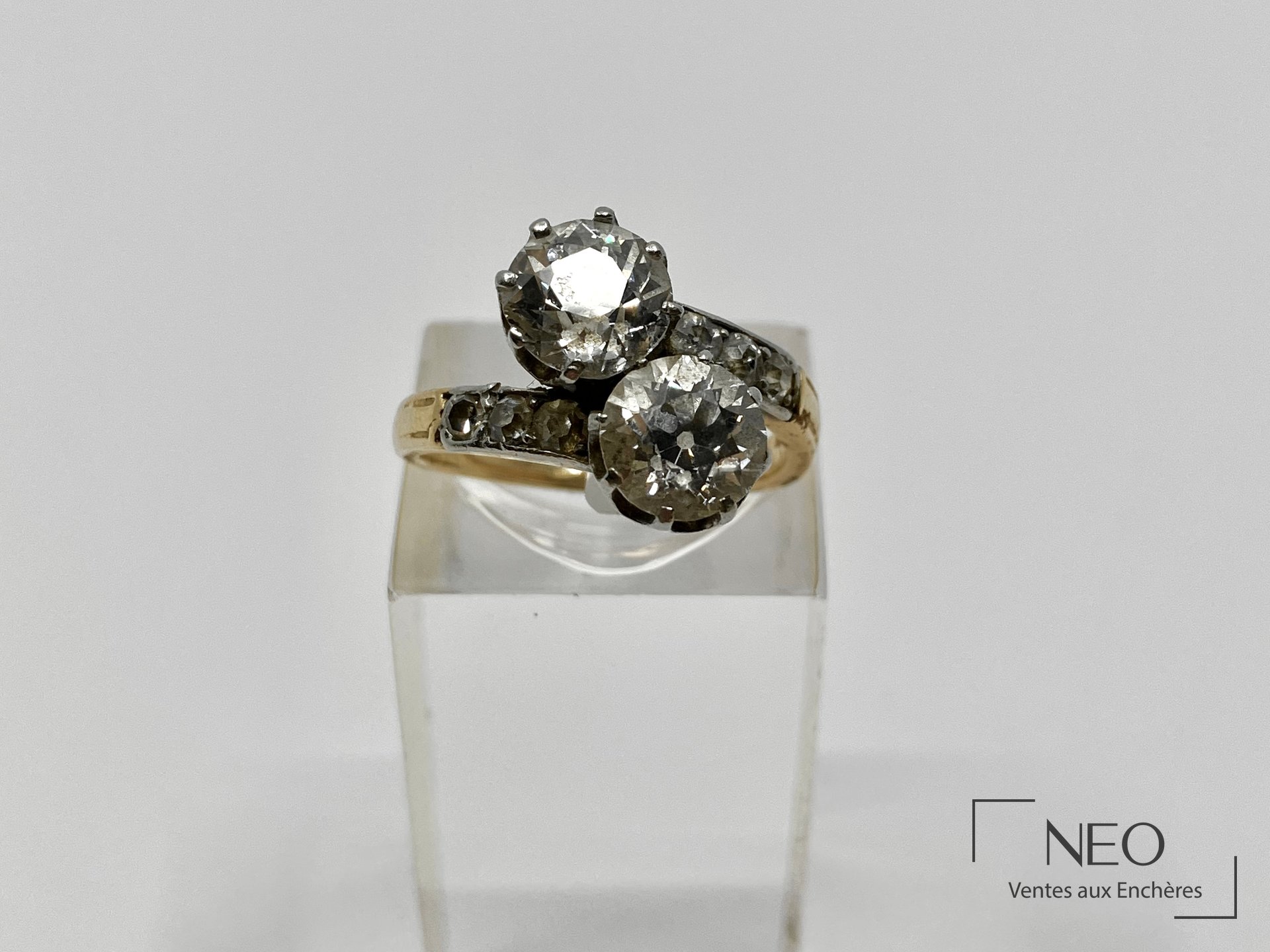 Bague Toi et Moi en or jaune 18 carats, platine et diamants