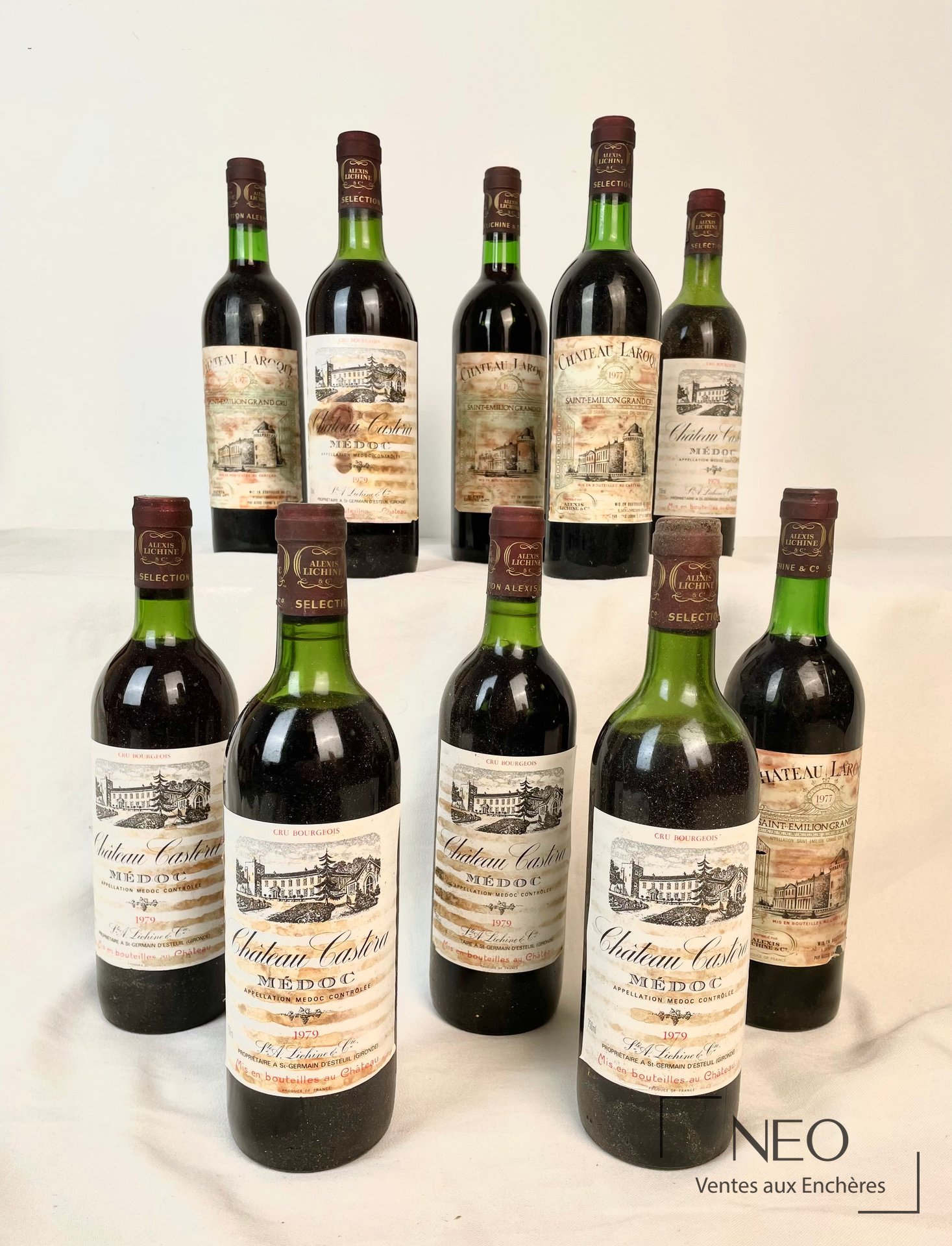 Ensemble de dix bouteilles Château Laroque et Château Castera, 1977 et 1979