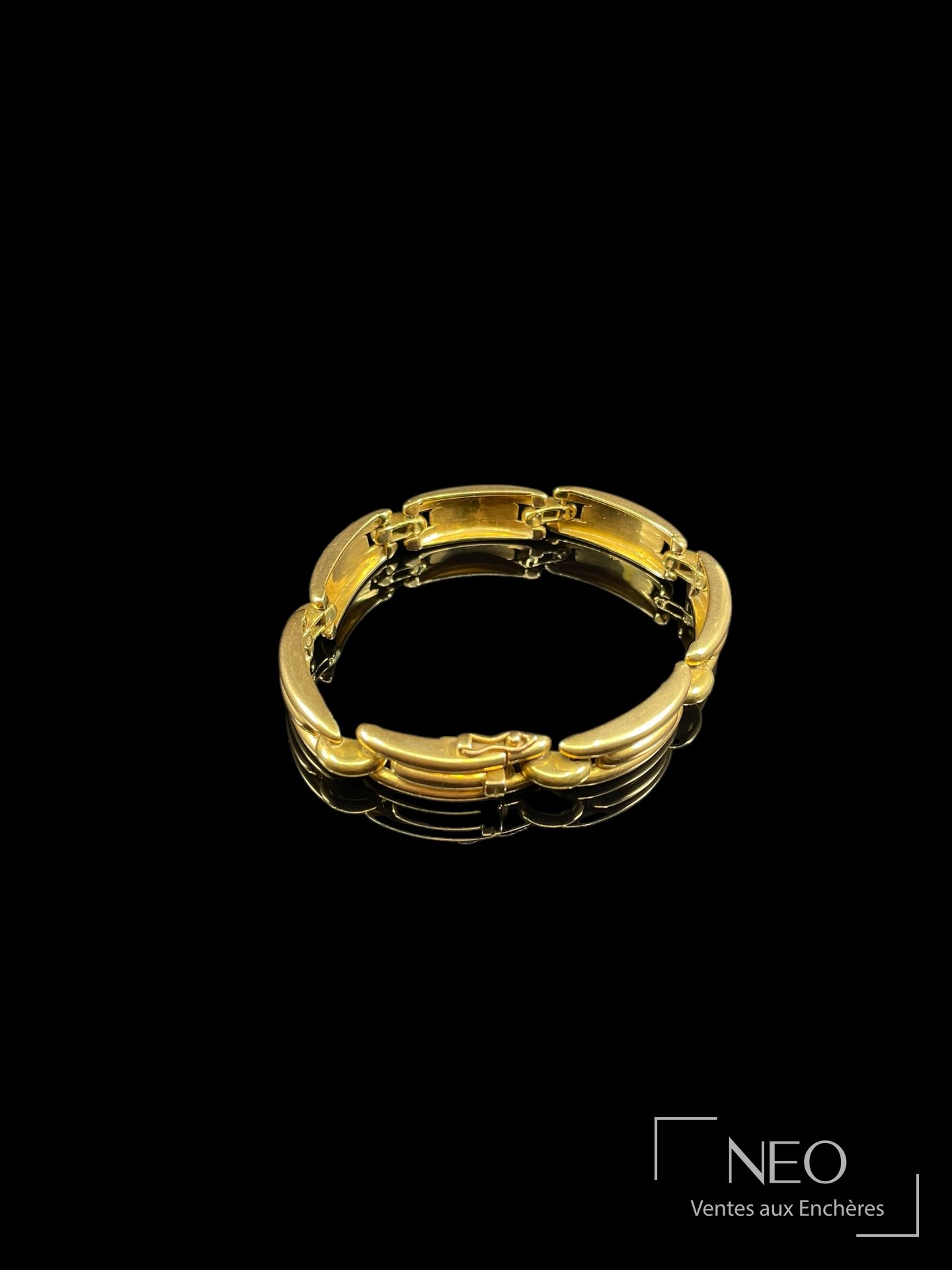 Bracelet en or jaune 18 carats à sept mailles tripartites godronnées