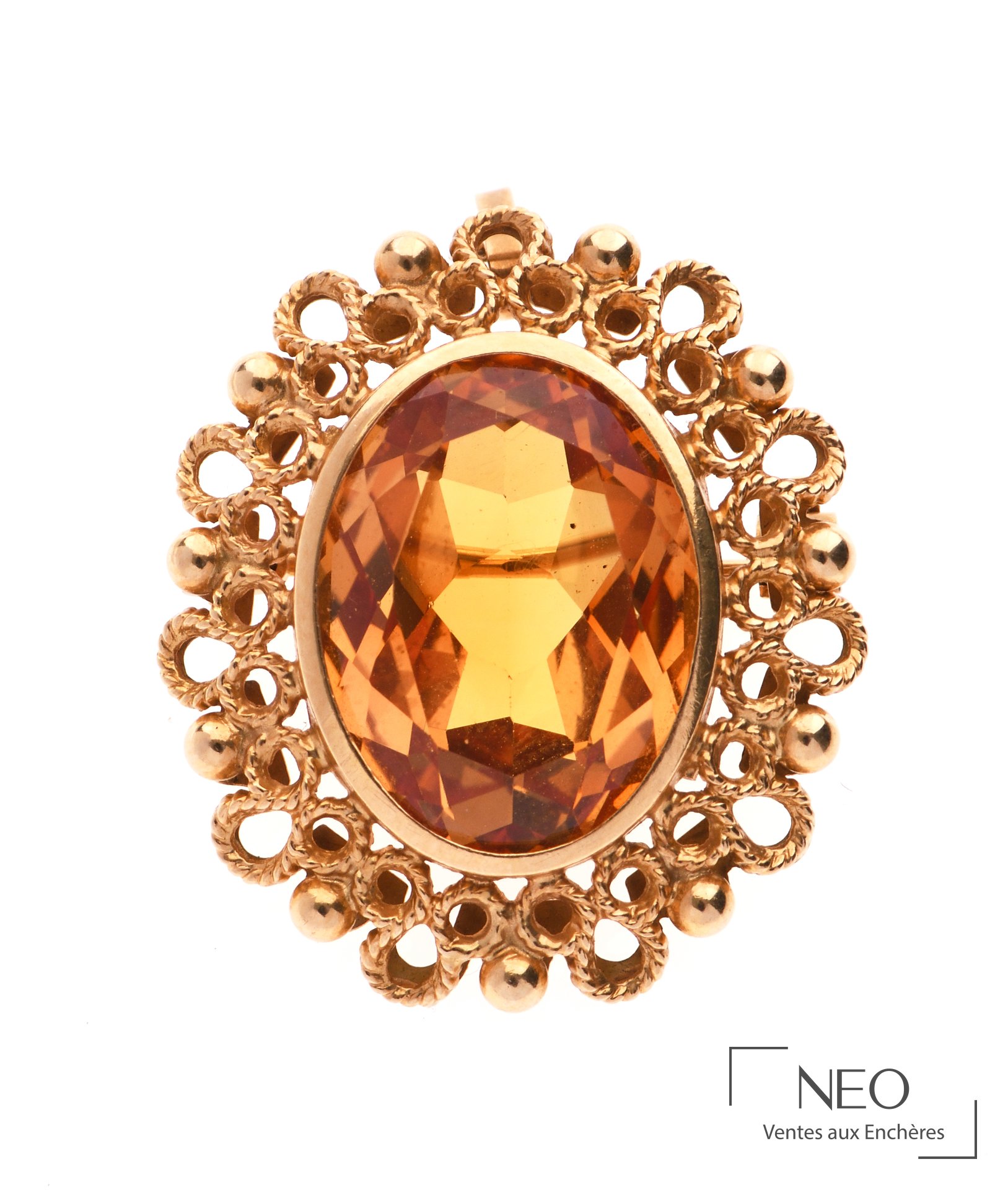 Broche pendentif en or jaune ornée d’une citrine ovale