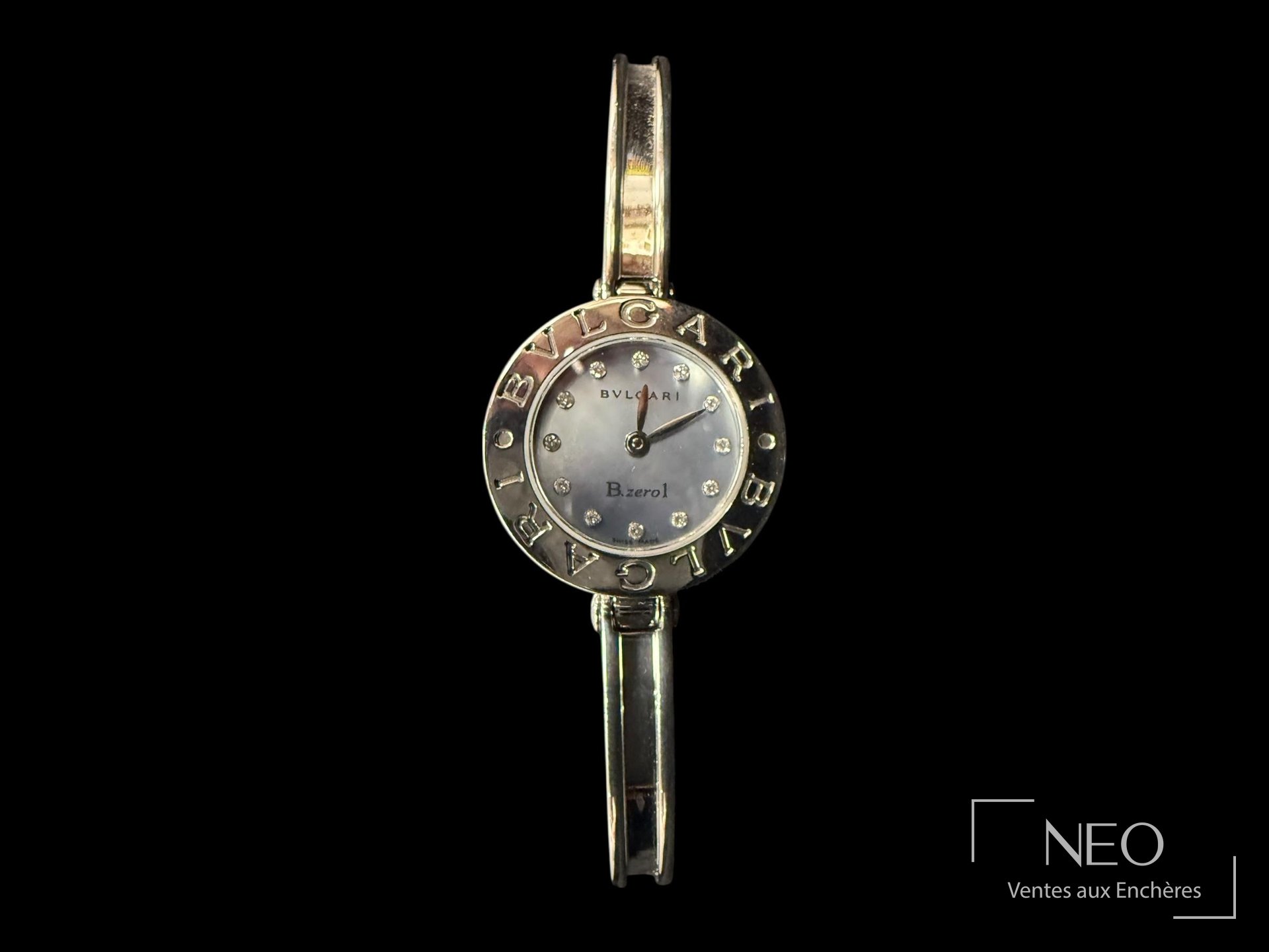 Bulgari Bzero1 montre bracelet en acier, cadran en nacre, référence BZ 22 S