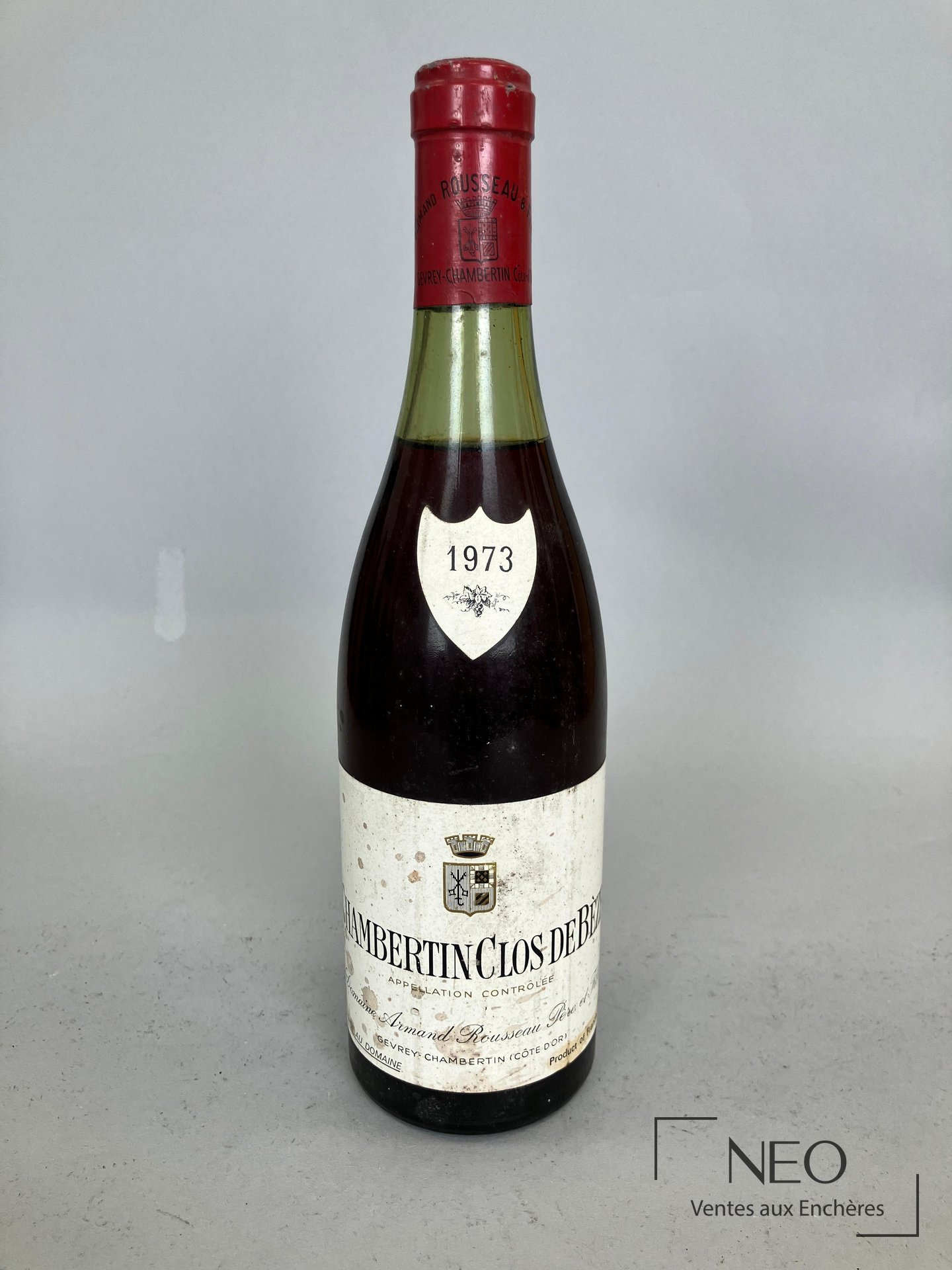 Bouteille de Chambertin Clos de Bèze Grand Cru Domaine Armand Rousseau 1973 vue de face