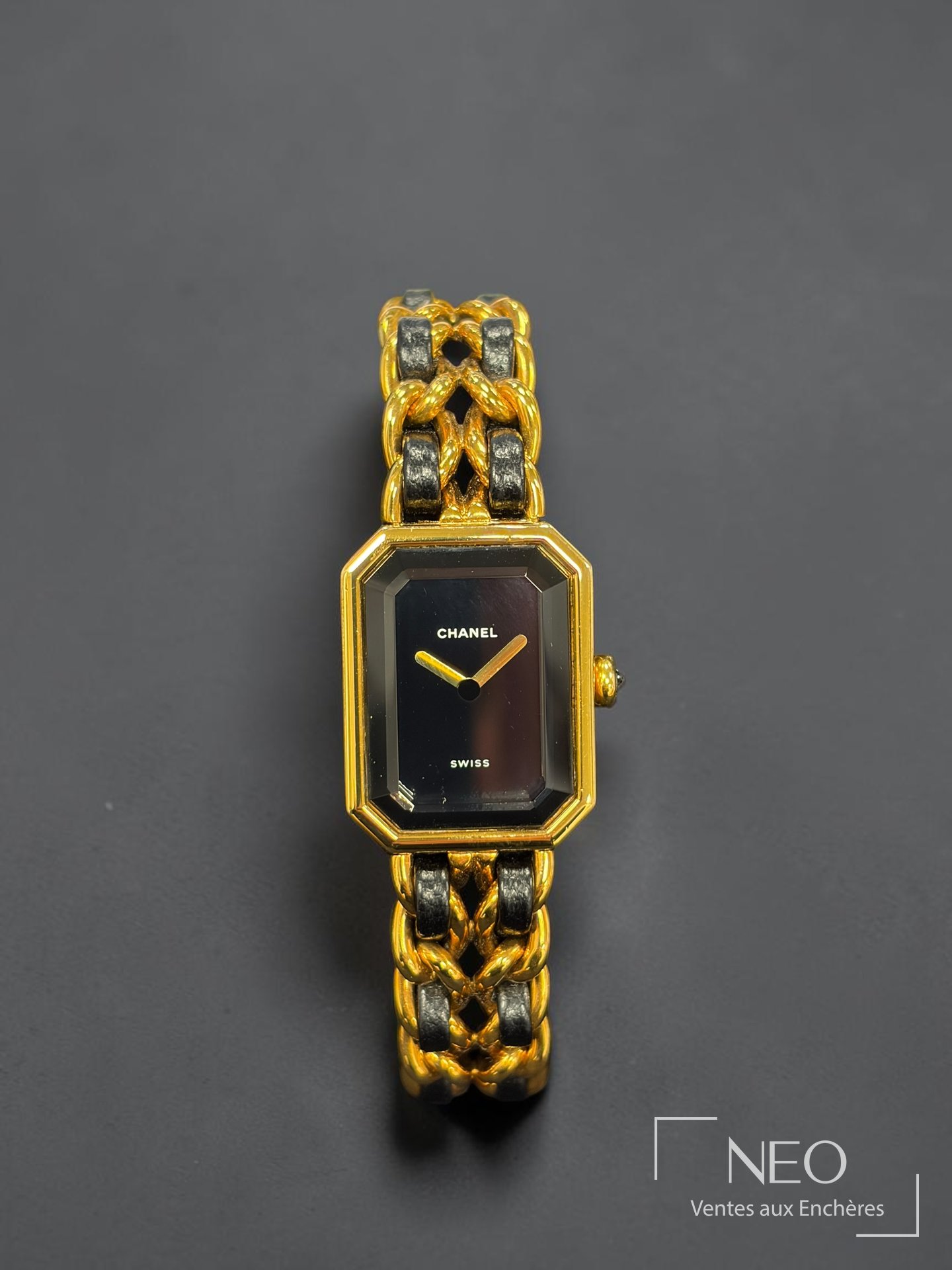 Montre CHANEL Première vue de face