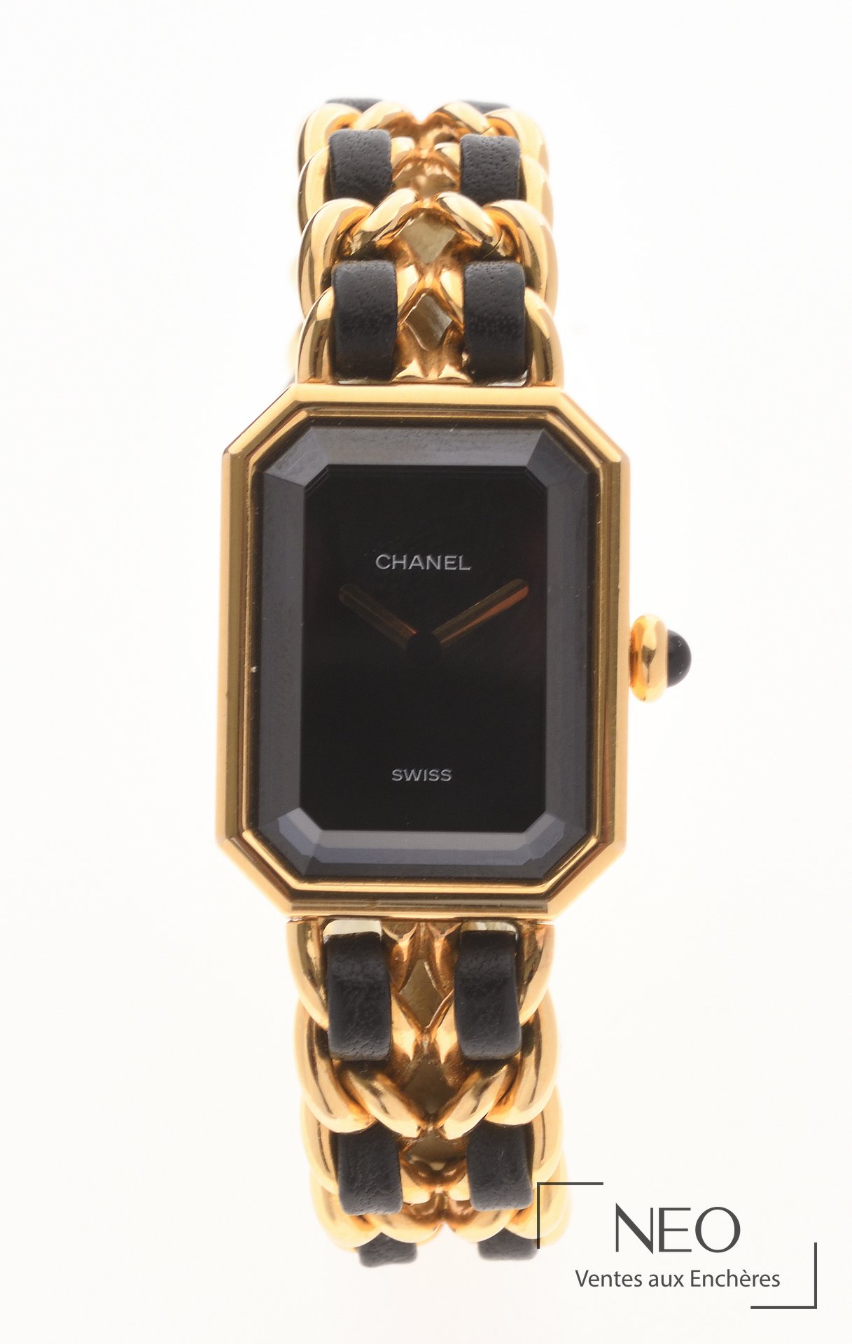 CHANEL Première montre-bracelet de dame en plaqué or