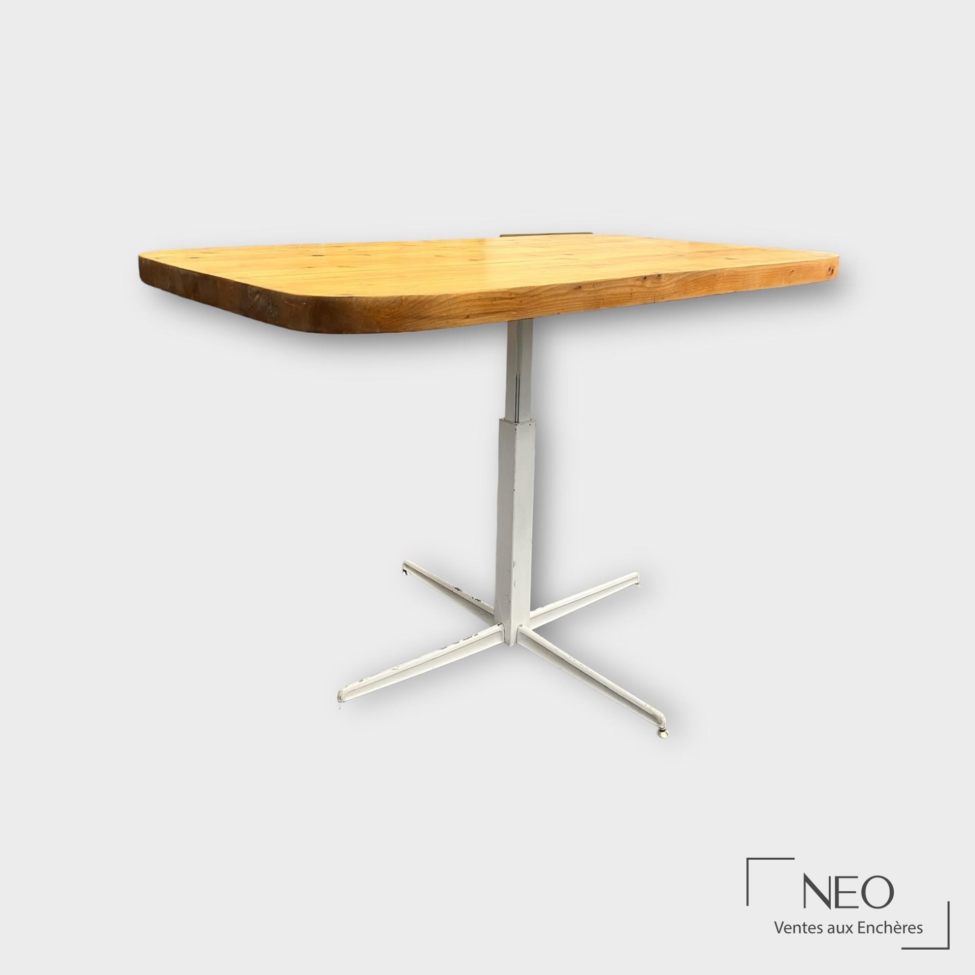 Charlotte Perriand table monte et baisse circa 1979