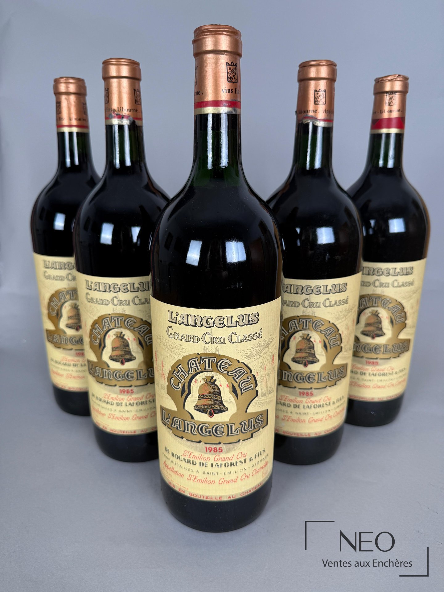 Caisse bois d’origine de 6 magnums Château L’Angélus 1985