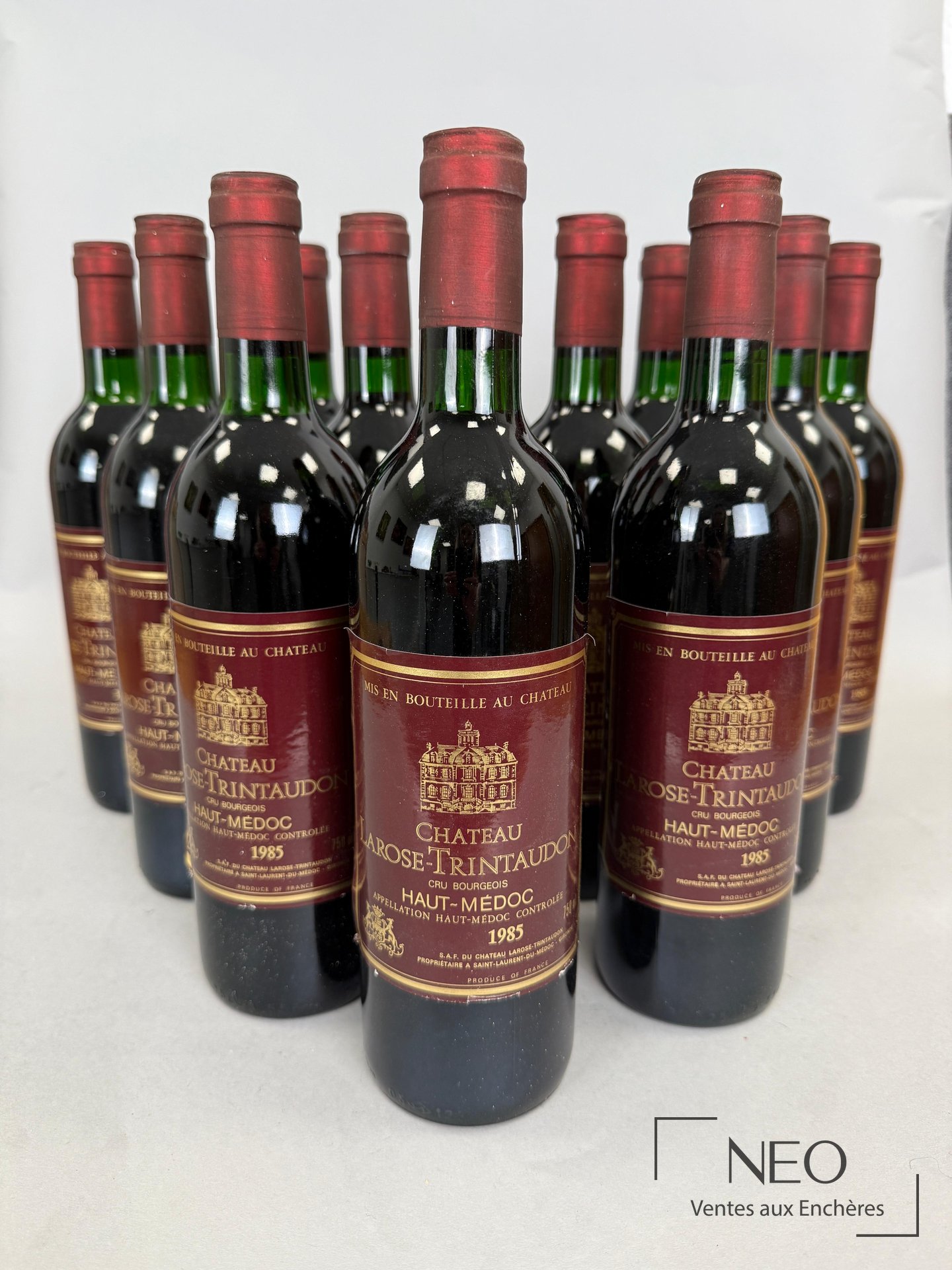 Château Larose-Trintaudon Haut-Médoc 1985, caisse bois de 12 bouteilles
