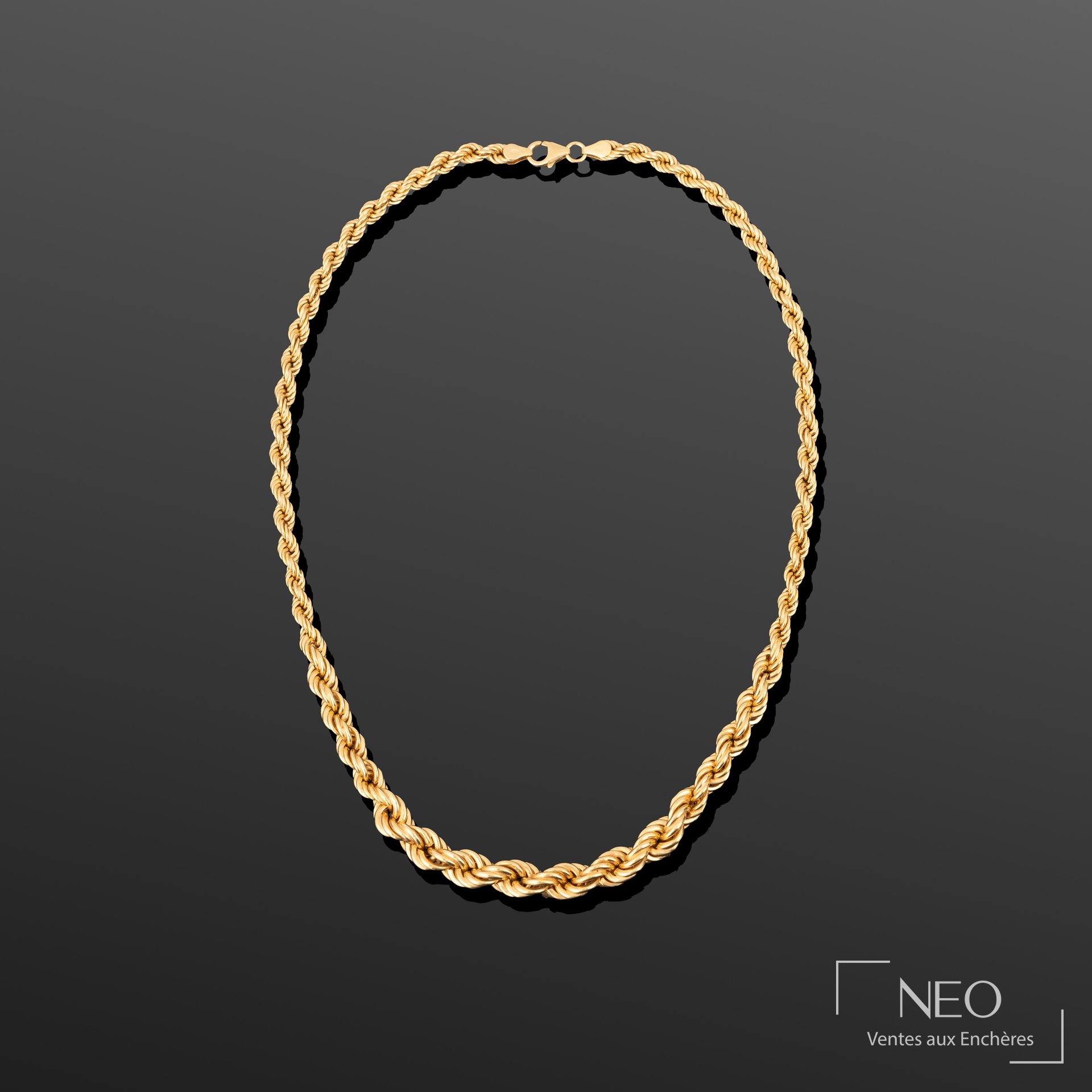 Collier en or jaune 18K à maille torsadée en chute
