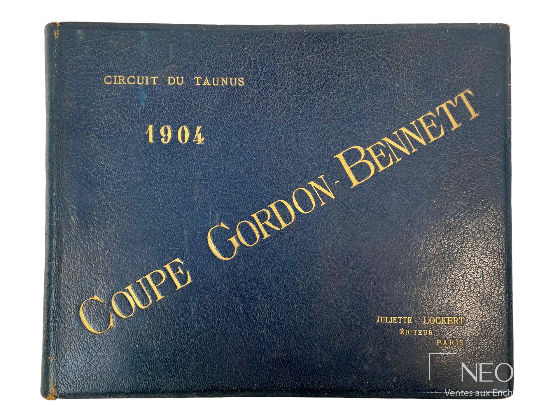 Couverture en cuir bleu titrée Coupe Gordon-Bennett