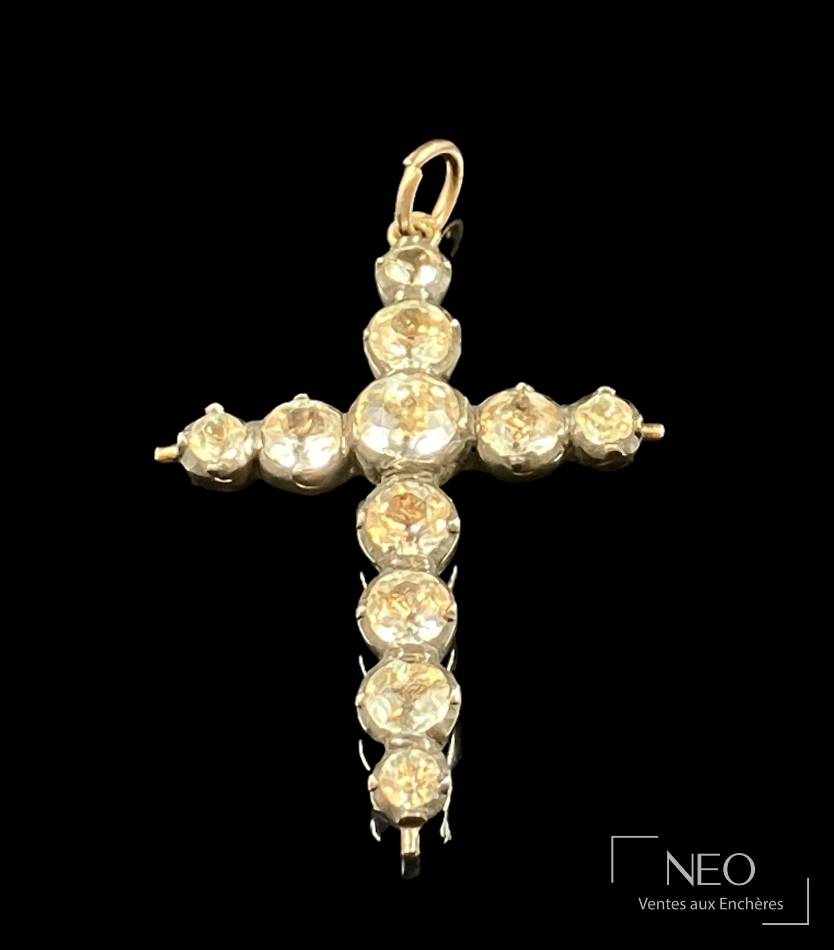 Croix Jeannette d’Arles en argent et or jaune, XIXe siècle