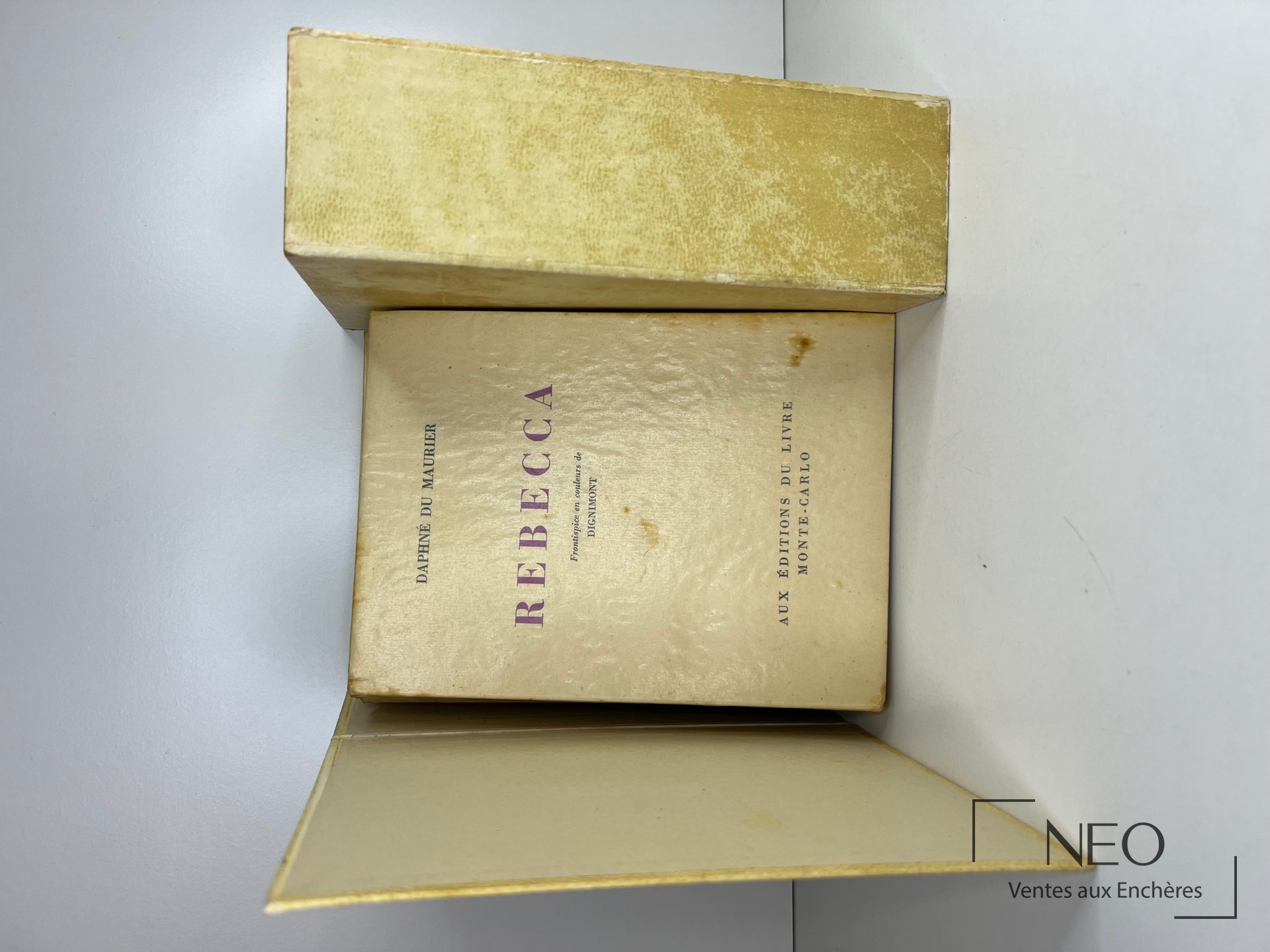 Daphné Du Maurier, Rebecca en 2 volumes, édition Monte-Carlo 1947