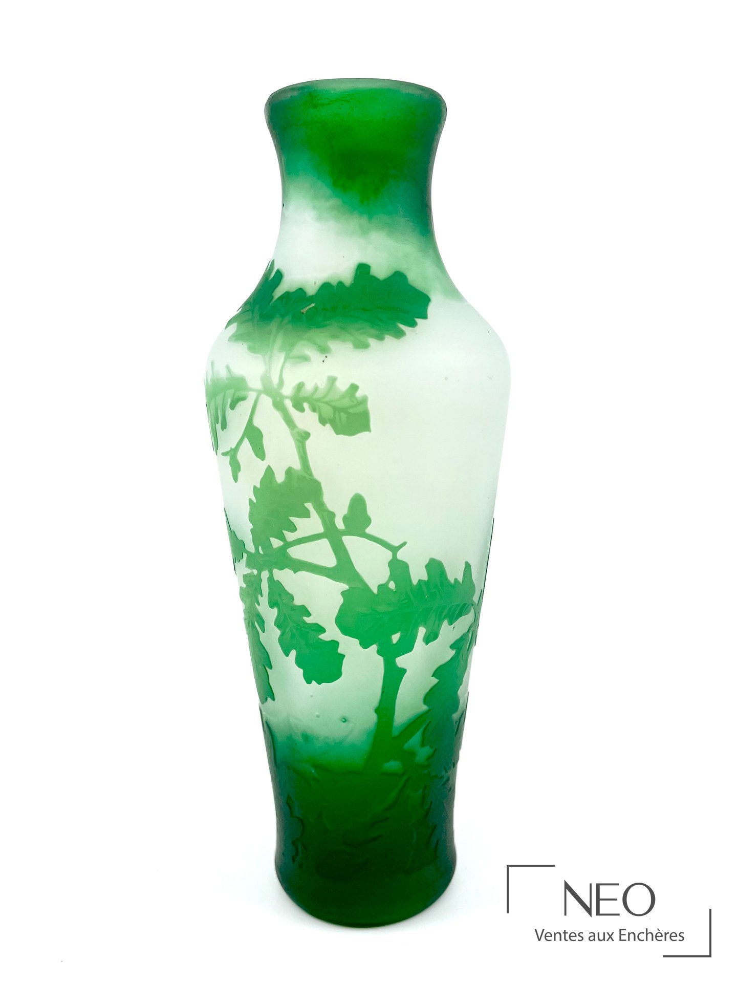 Vase balustre Daum Nancy en verre multicouches