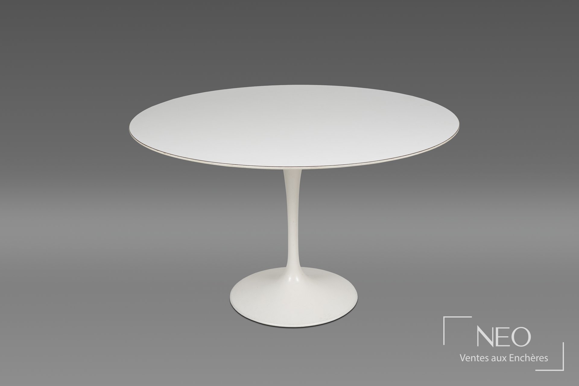 Eero Saarinen Table de salle à manger circa 1980, édition Knoll