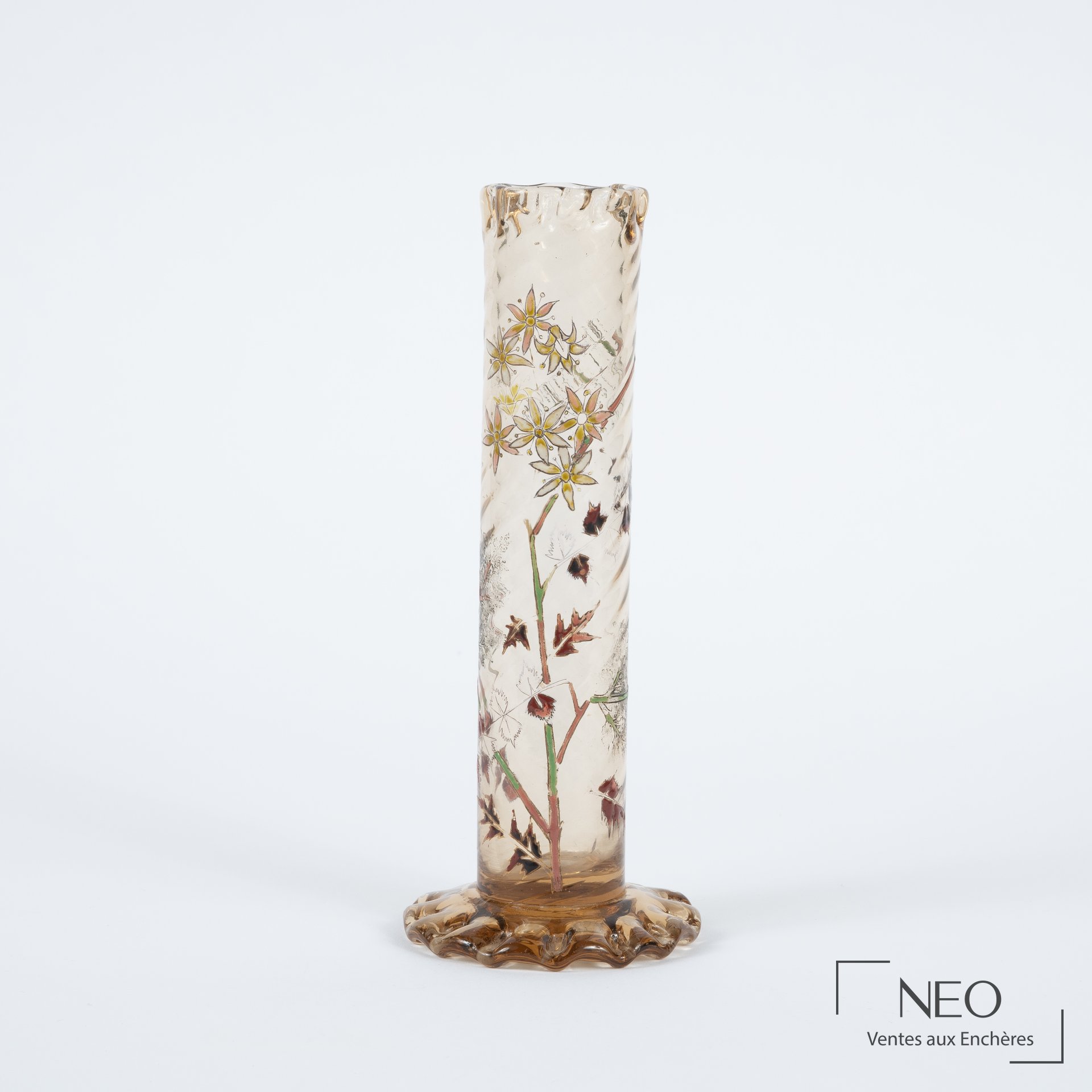 Vase tubulaire en verre blanc transparent décoré de fleurs émaillées