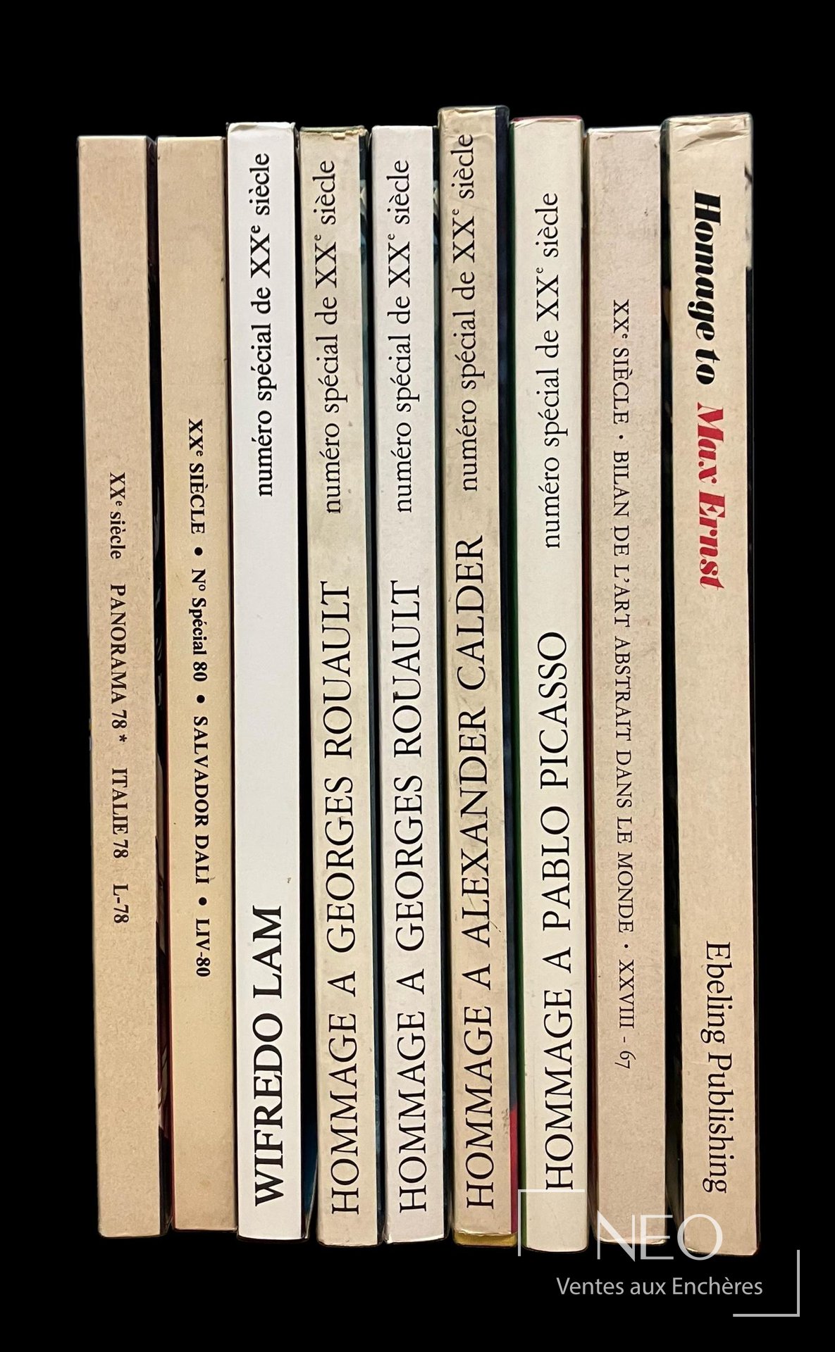 Ensemble de 9 volumes illustrés avec lithographies d&rsquo;après Gentilini, Dalí, Lam et Picasso