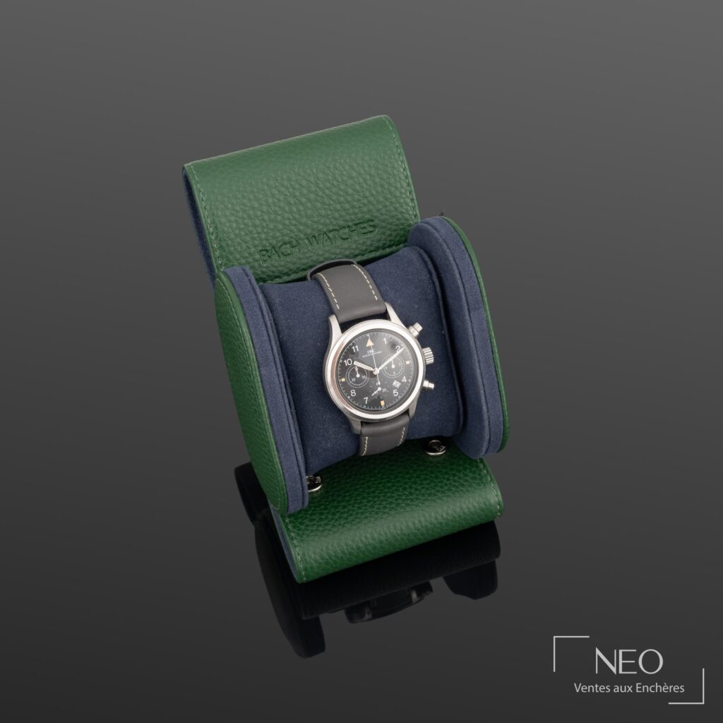 Montre IWC Fliegeruhr en acier sur support