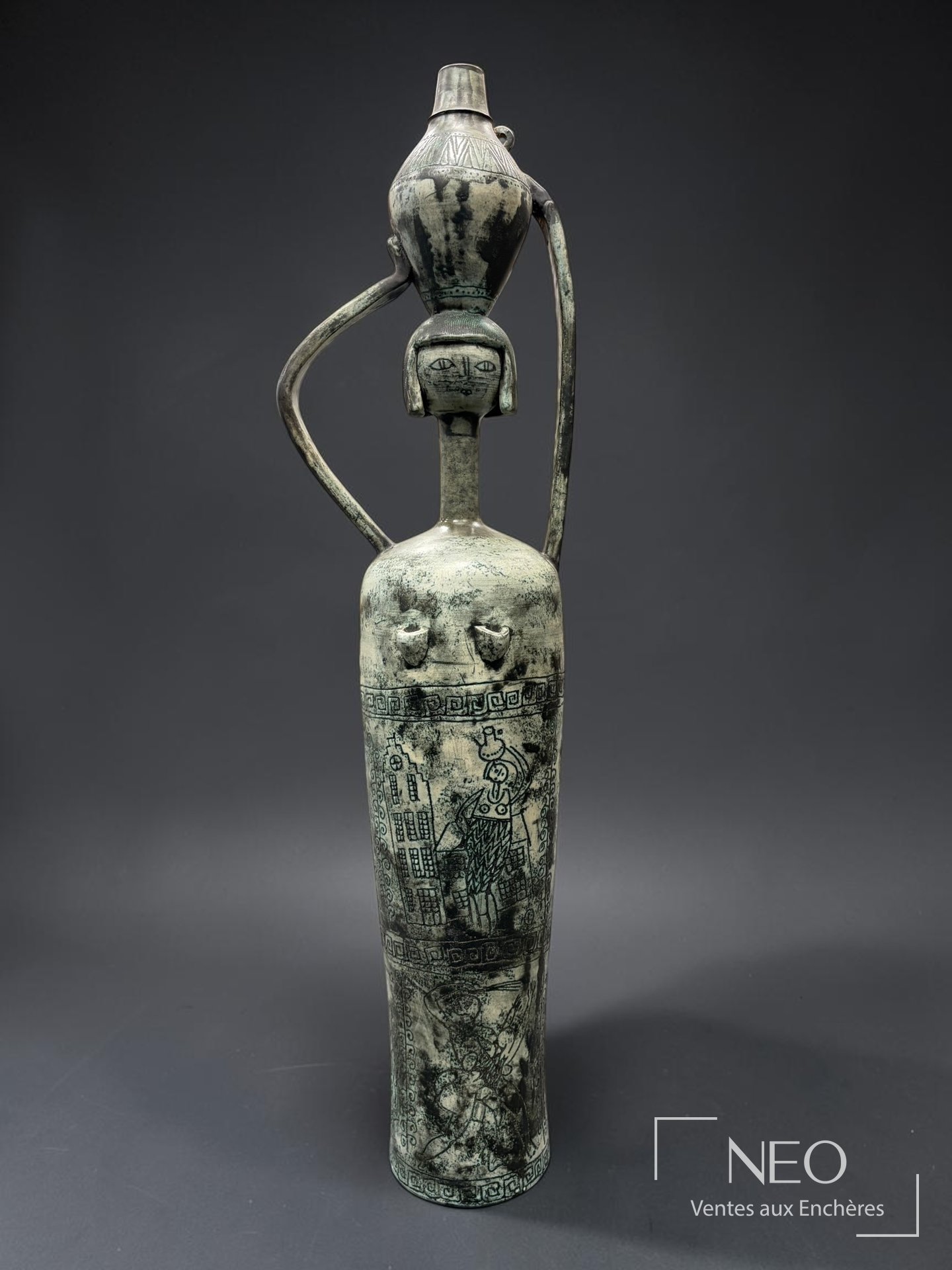 Sculpture anthropomorphe en céramique émaillée verte et noire