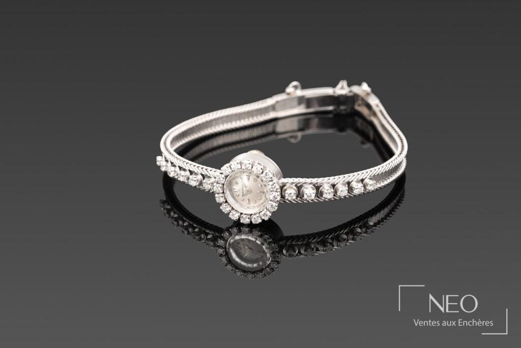 Montre de soirée Jaeger-LeCoultre en or gris et platine