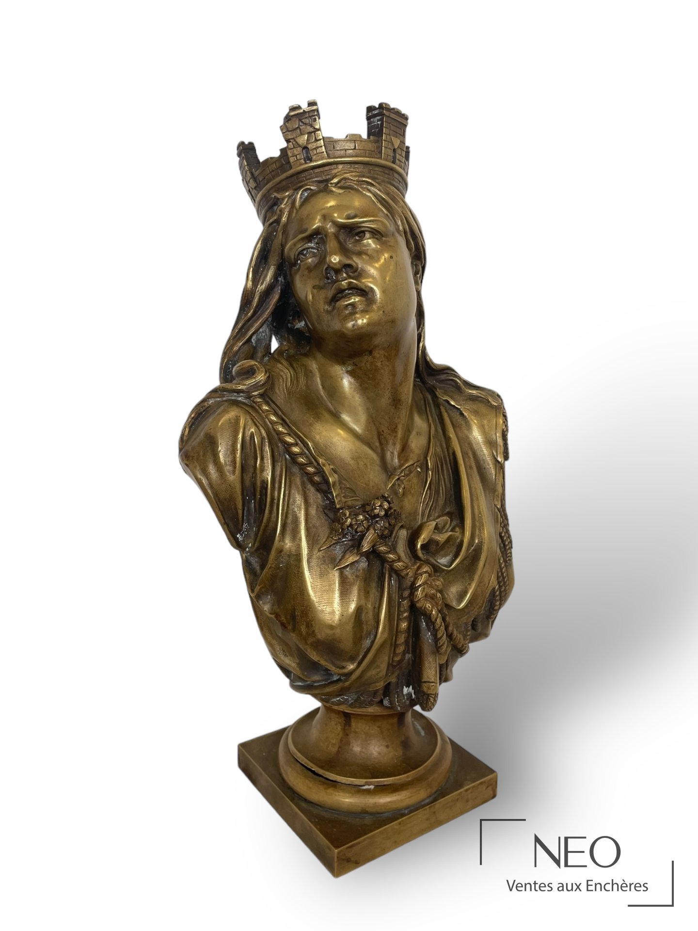 Buste en bronze doré d'une figure allégorique coiffée d'une couronne crénelée