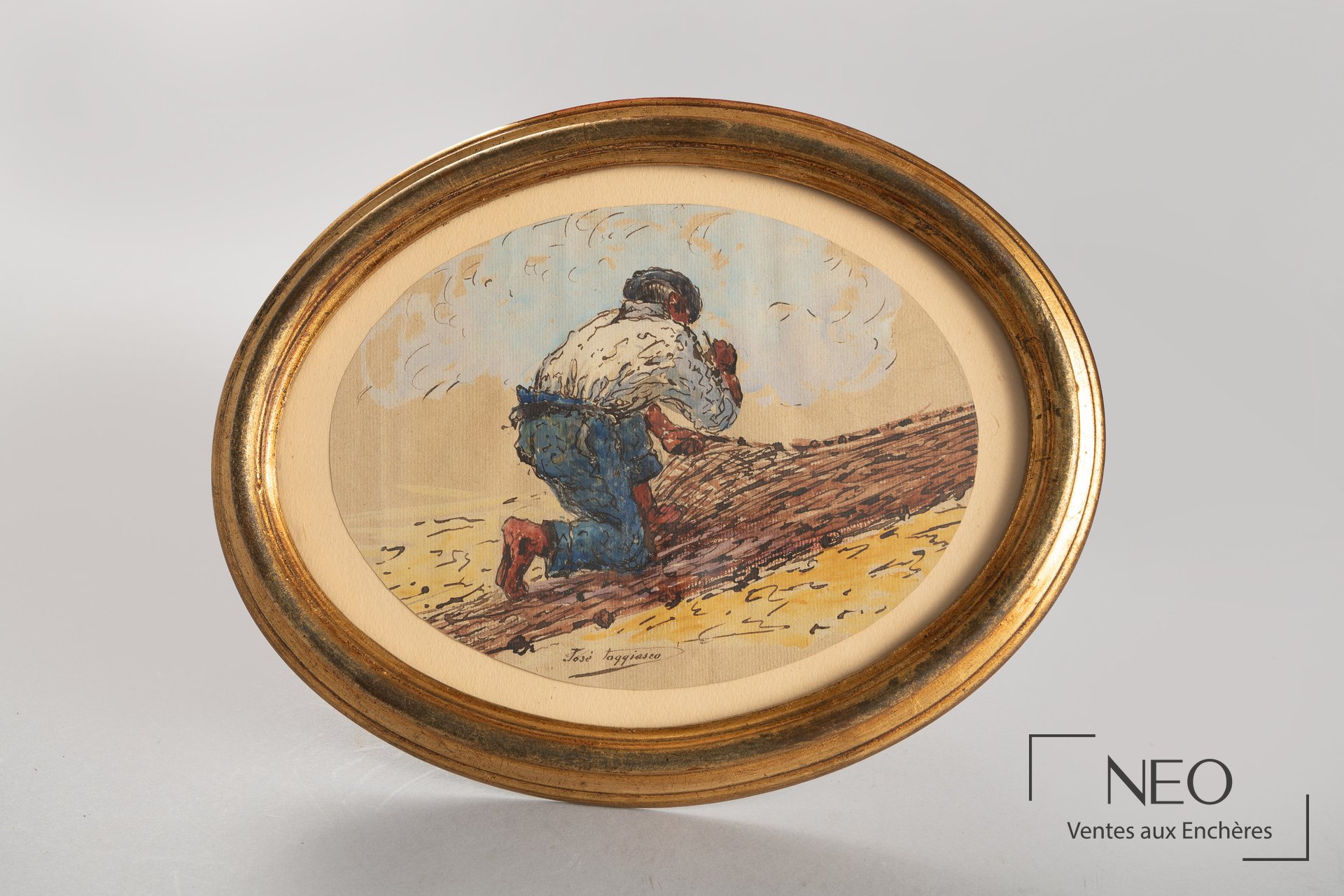 Vue de face de l'œuvre ovale de José Taggiasco représentant un réparateur de filet de pêche