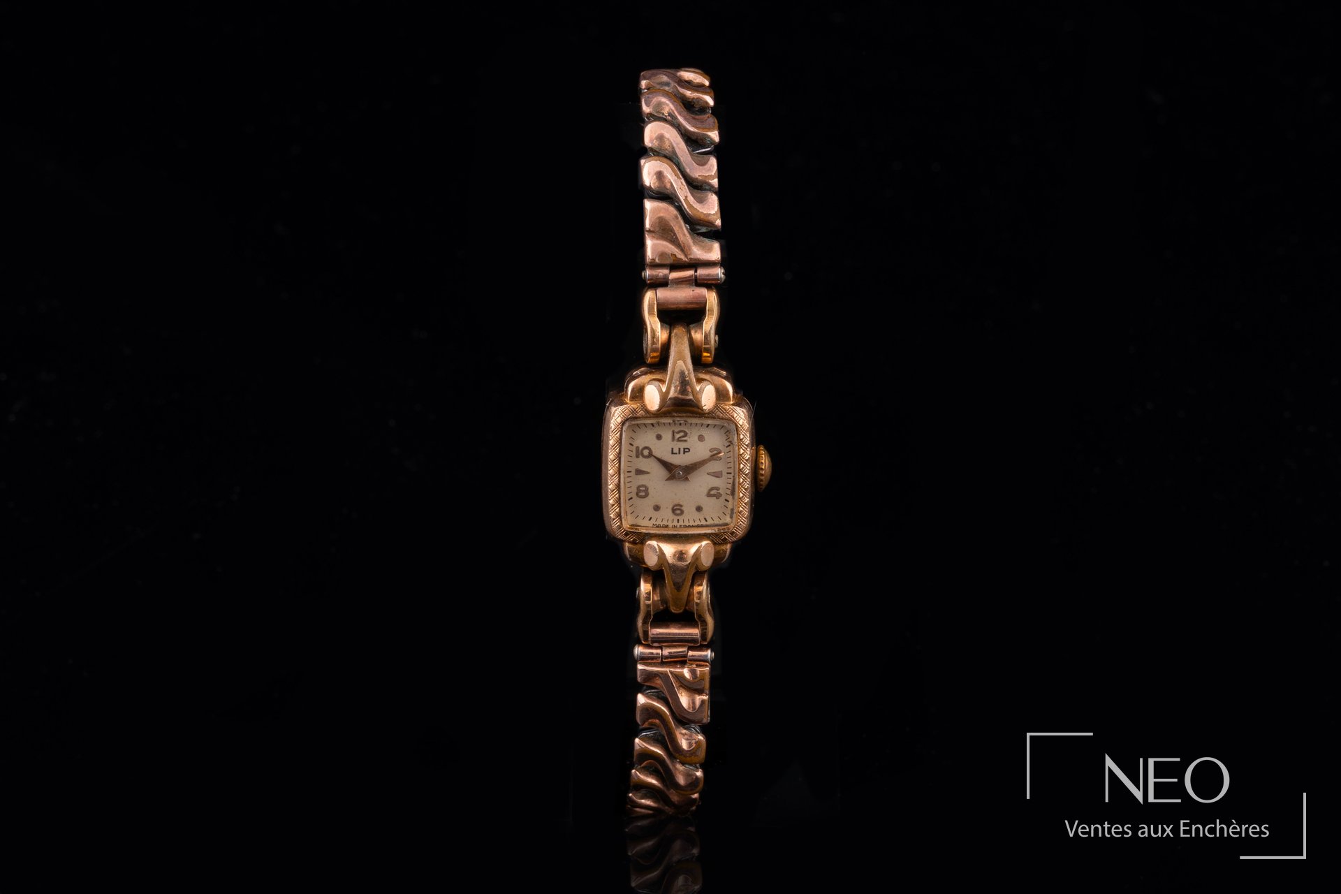 LIP montre bracelet en métal doré à boîtier rectangulaire