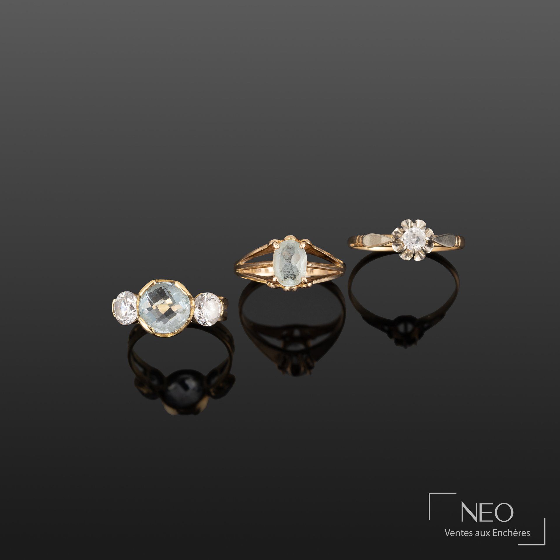 Lot de trois bagues en or jaune 14K et 18K
