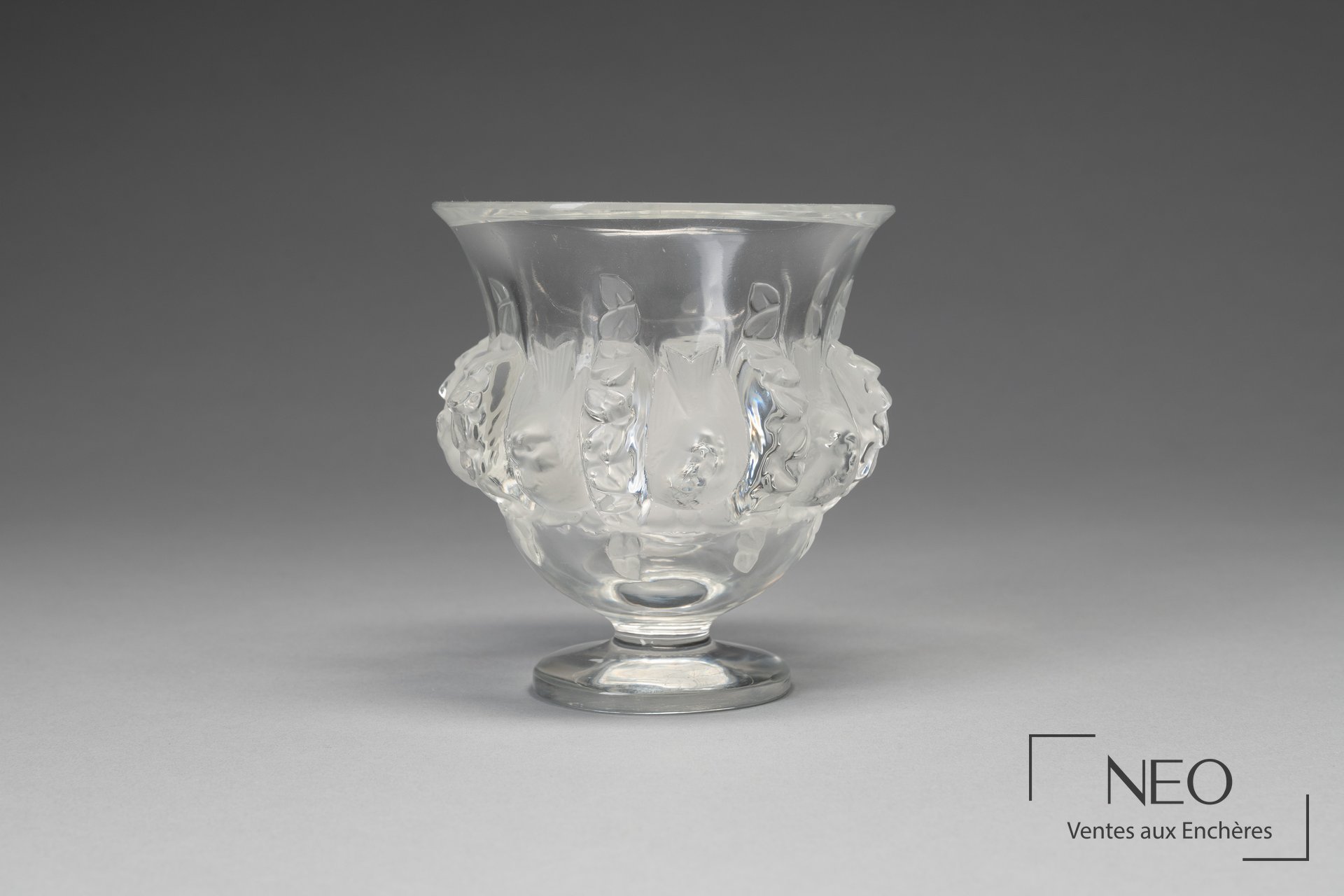 Vase Médicis en cristal incolore de face