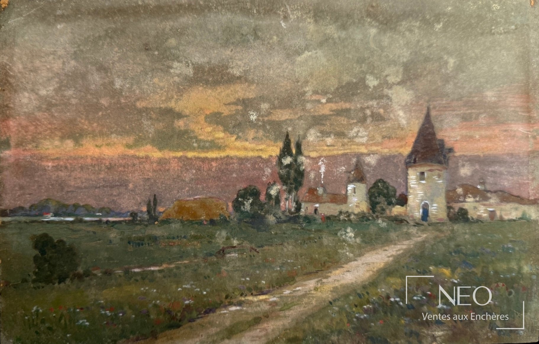 Paysage de campagne avec château et ciel nuageux en gouache.