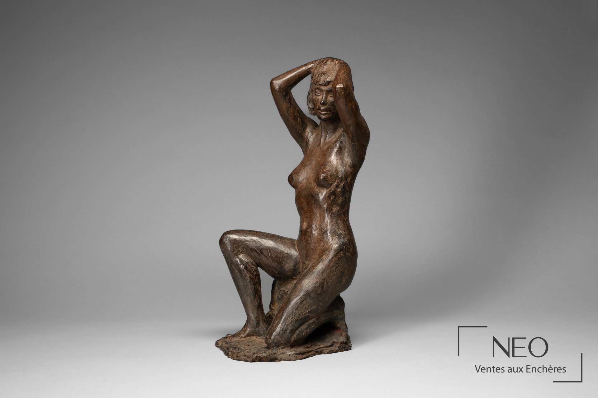 Marie-Josèphe Bourron, Iphigénie, bronze à patine brune nuancée