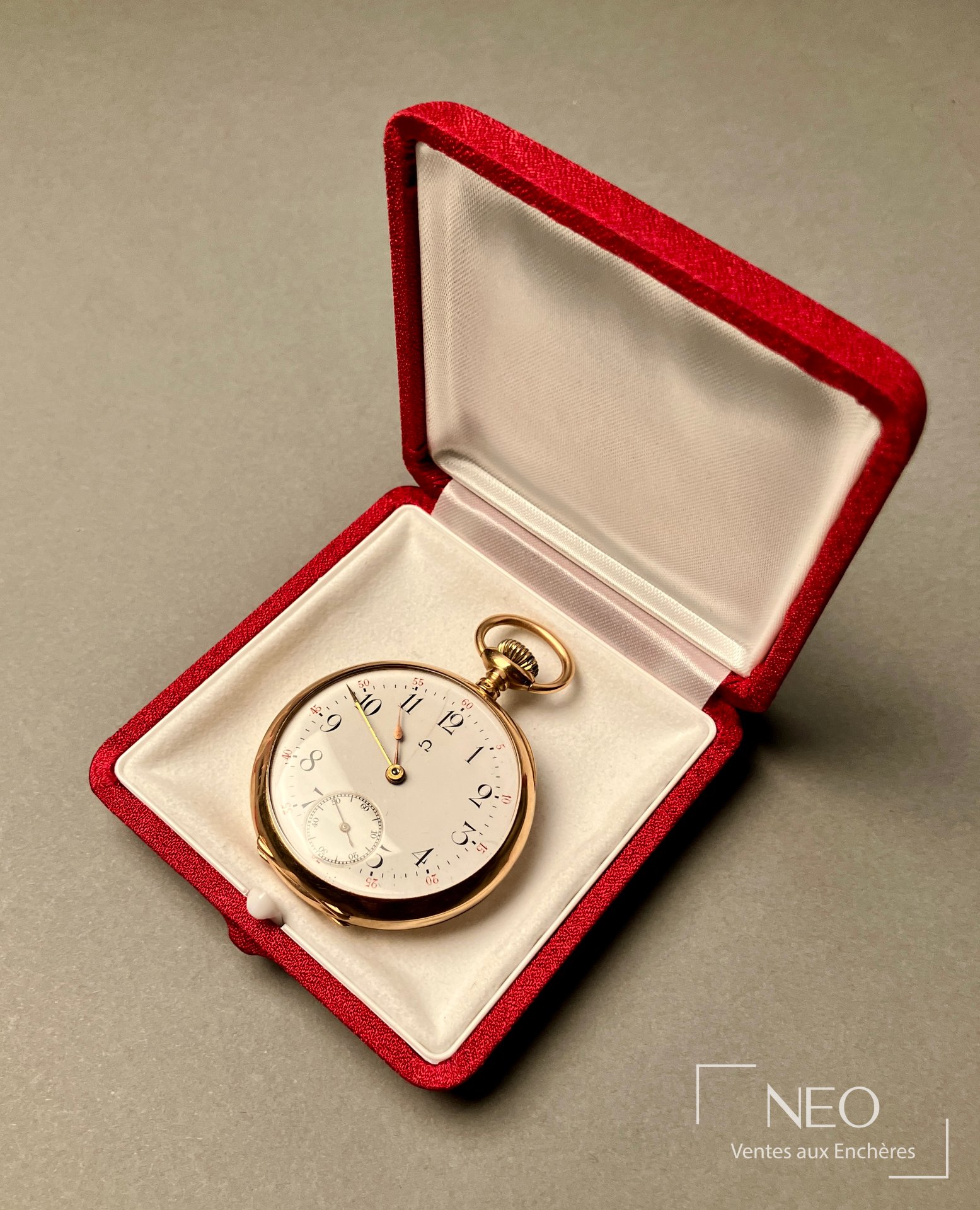Montre à gousset en or jaune 18 carats, cadran émaillé blanc