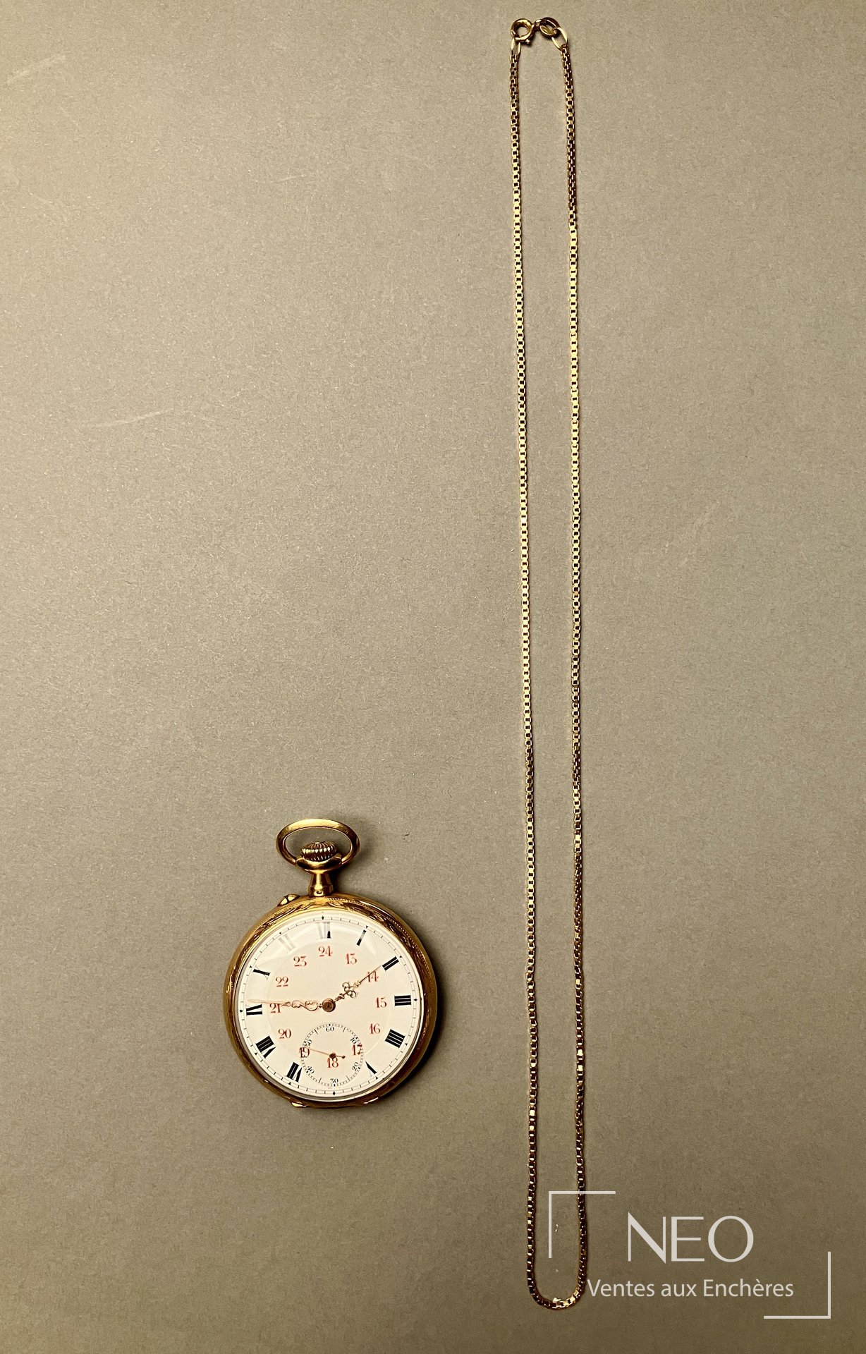 Montre à gousset en or jaune 18 carats avec chaîne, style rococo