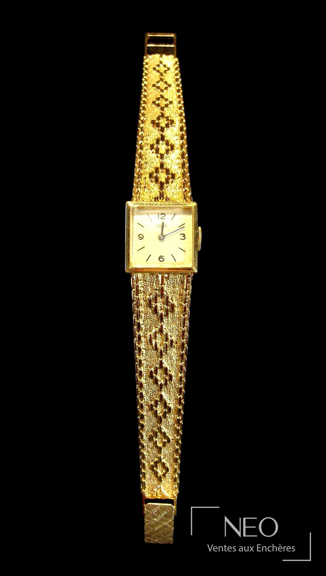 Jaeger montre en or jaune 18 carats, boîtier carré et bracelet ajouré