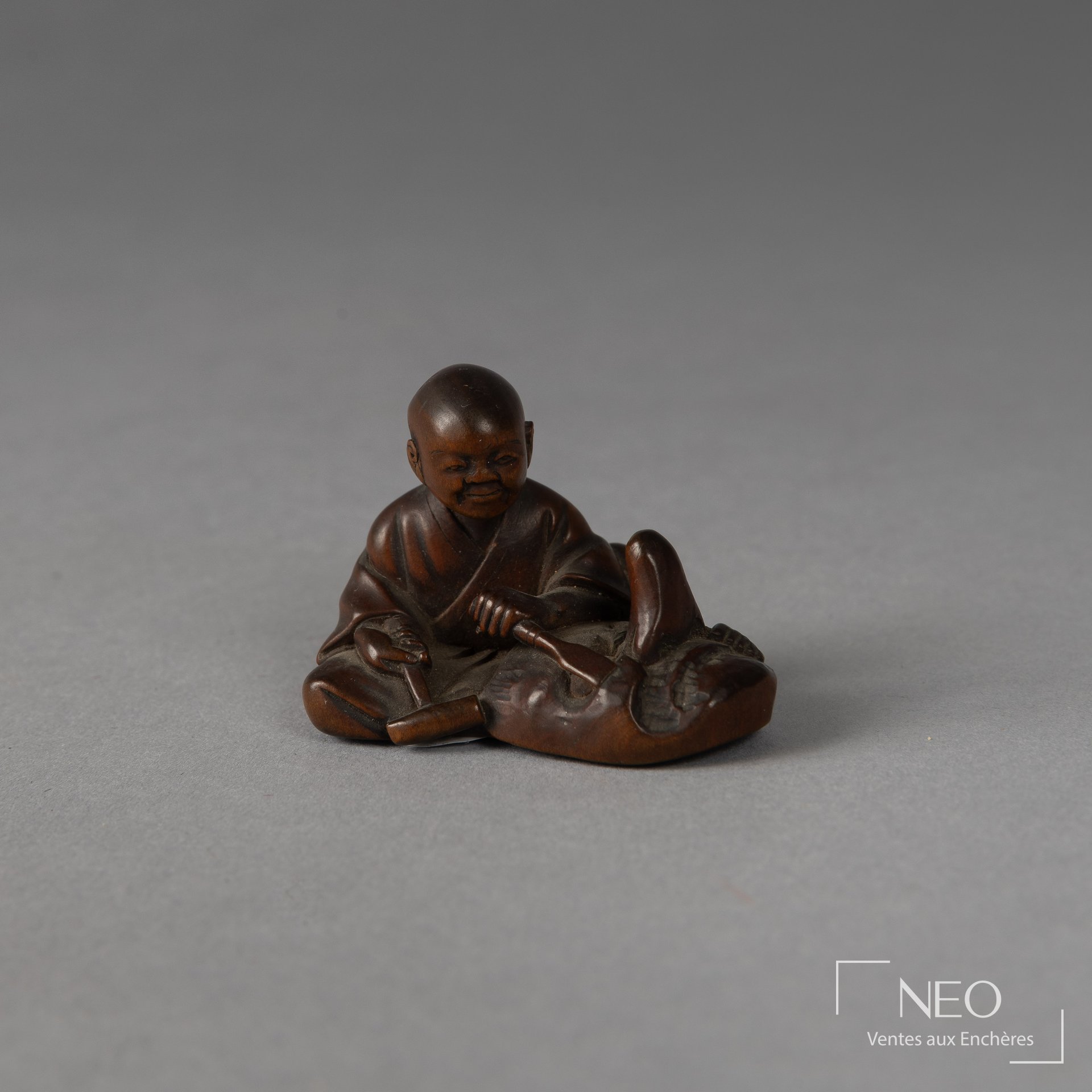 Netsuke en buis signé Ryuzan, Japon, époque Meiji