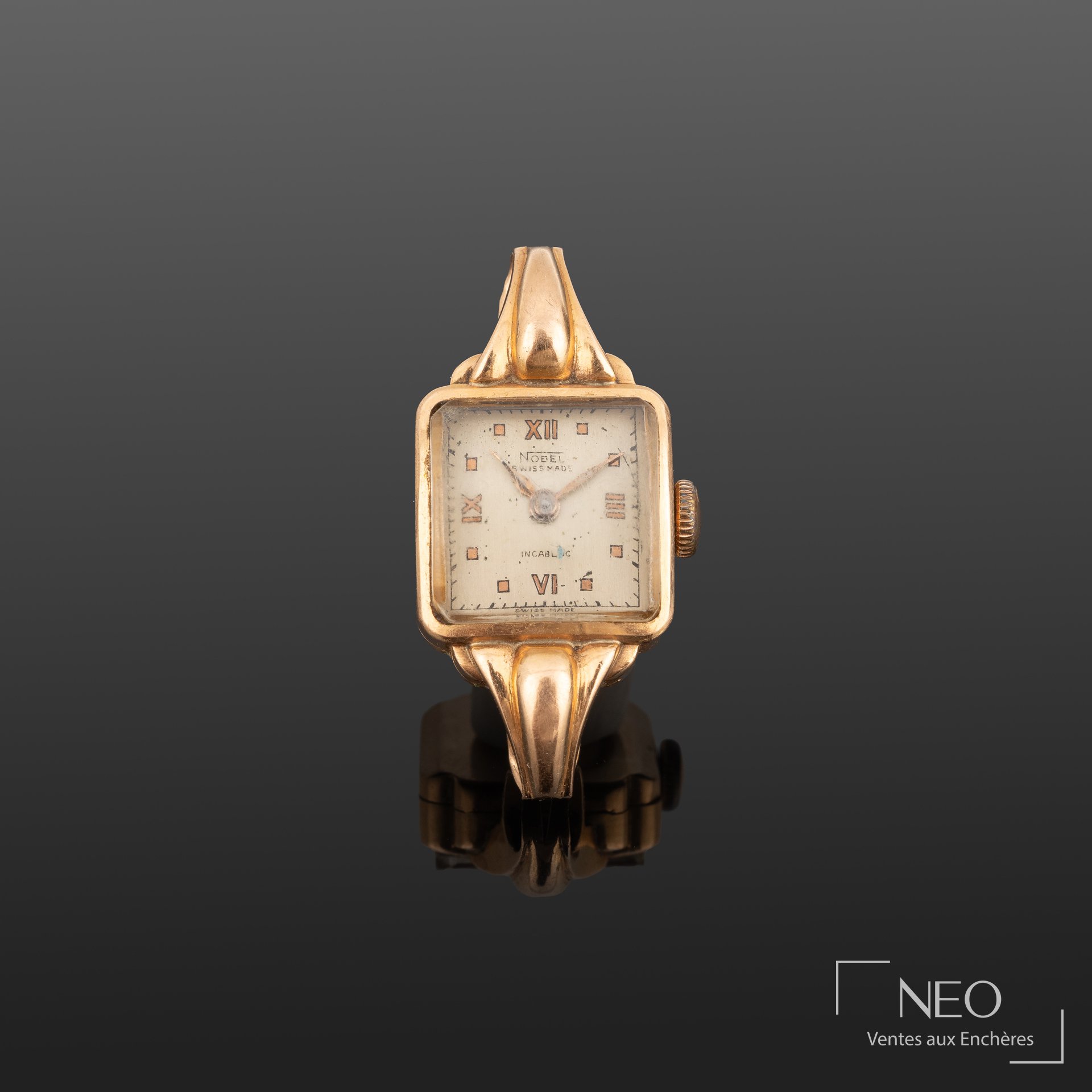 NODEL montre carrée en or jaune 18K, cadran carré et mouvement mécanique
