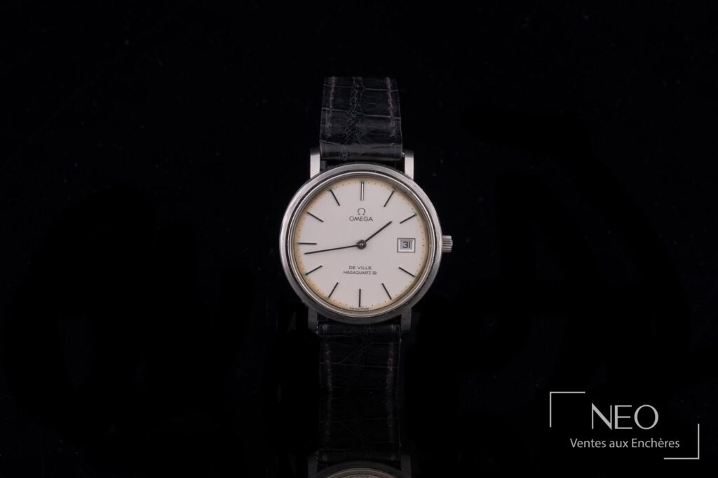 Montre Omega De Ville Megaquartz 32 au cadran argenté avec date à 3 heures