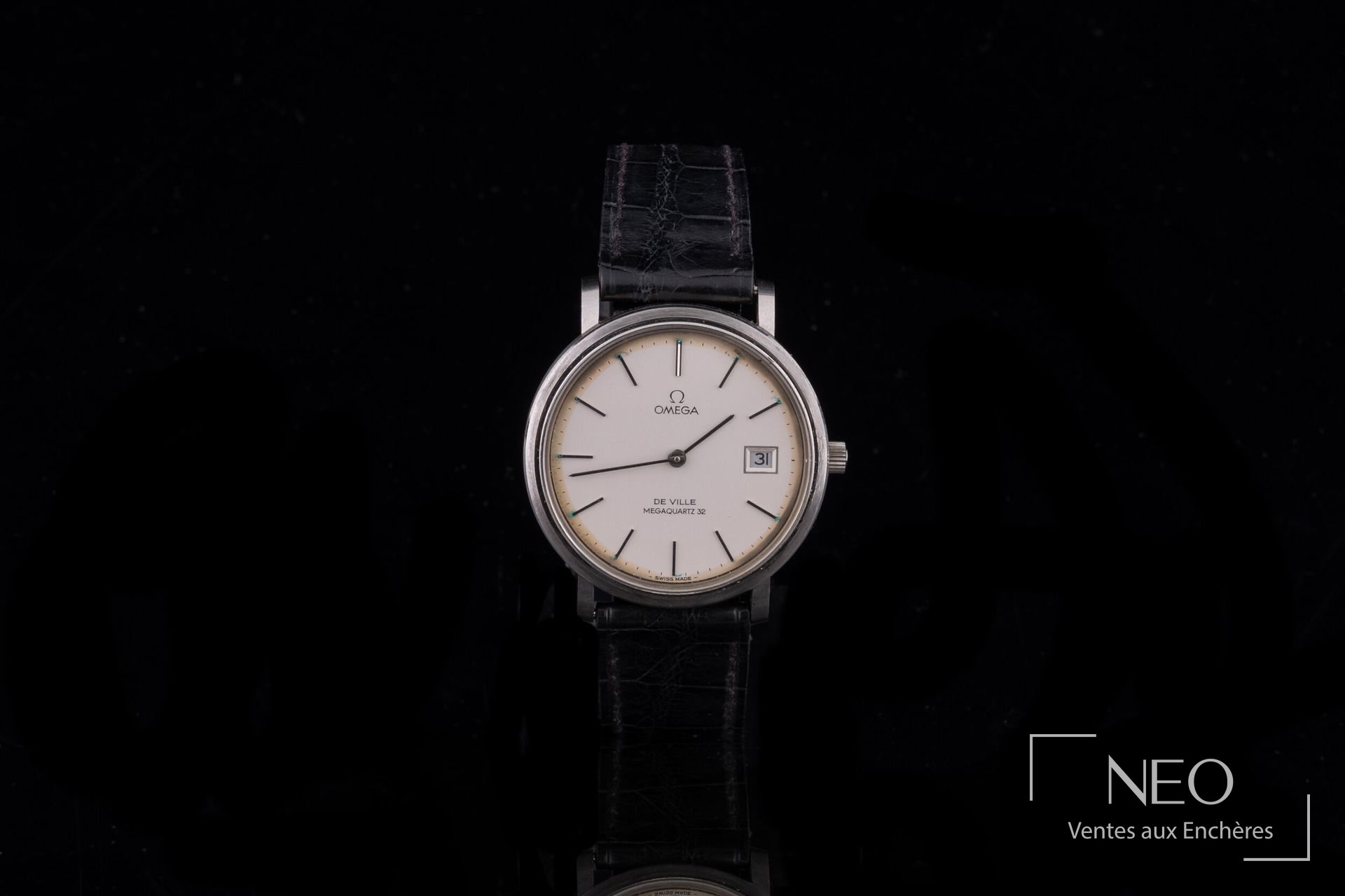 Omega De Ville Megaquartz 32, montre de ville en acier