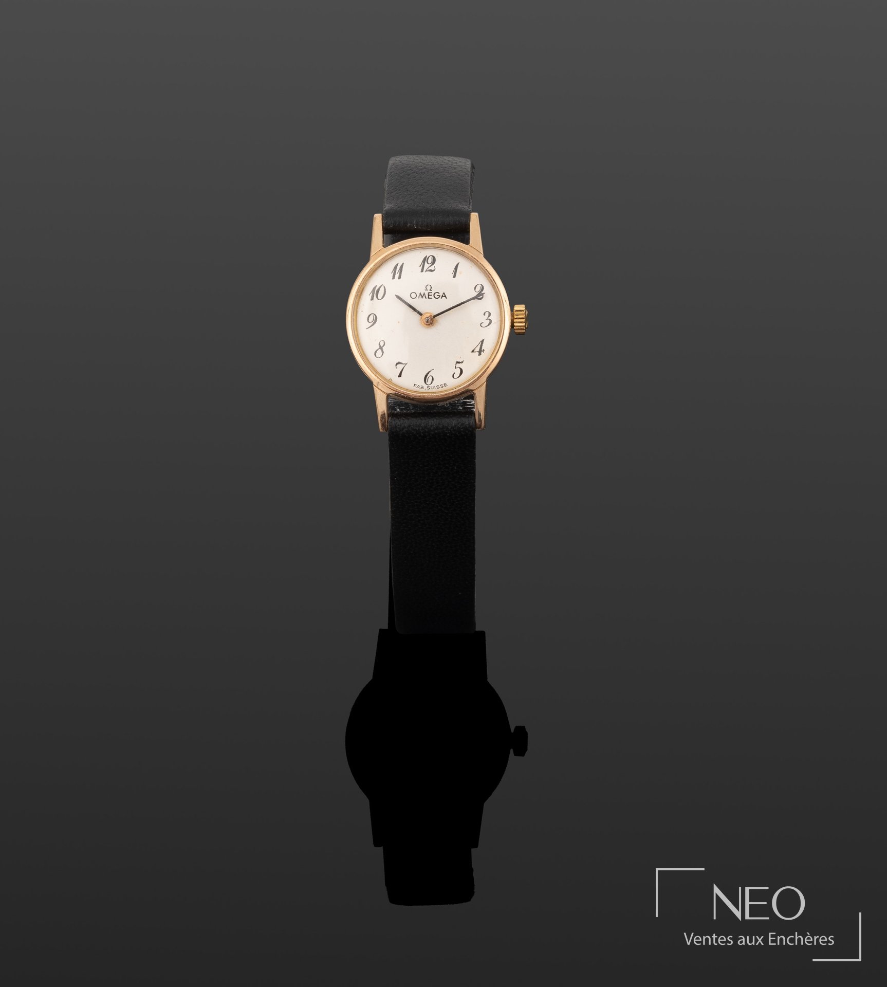 OMEGA Montre en or jaune 18K à mouvement mécanique
