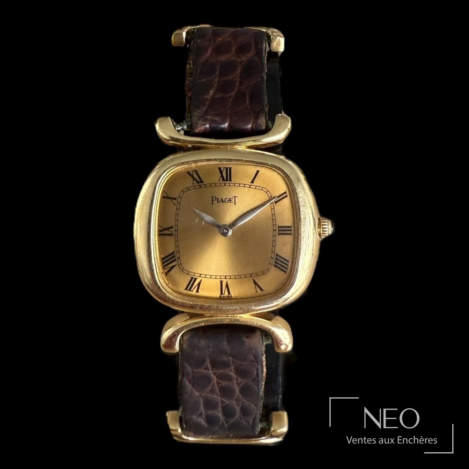PIAGET montre bracelet de forme coussin vers 1970, référence 9451D