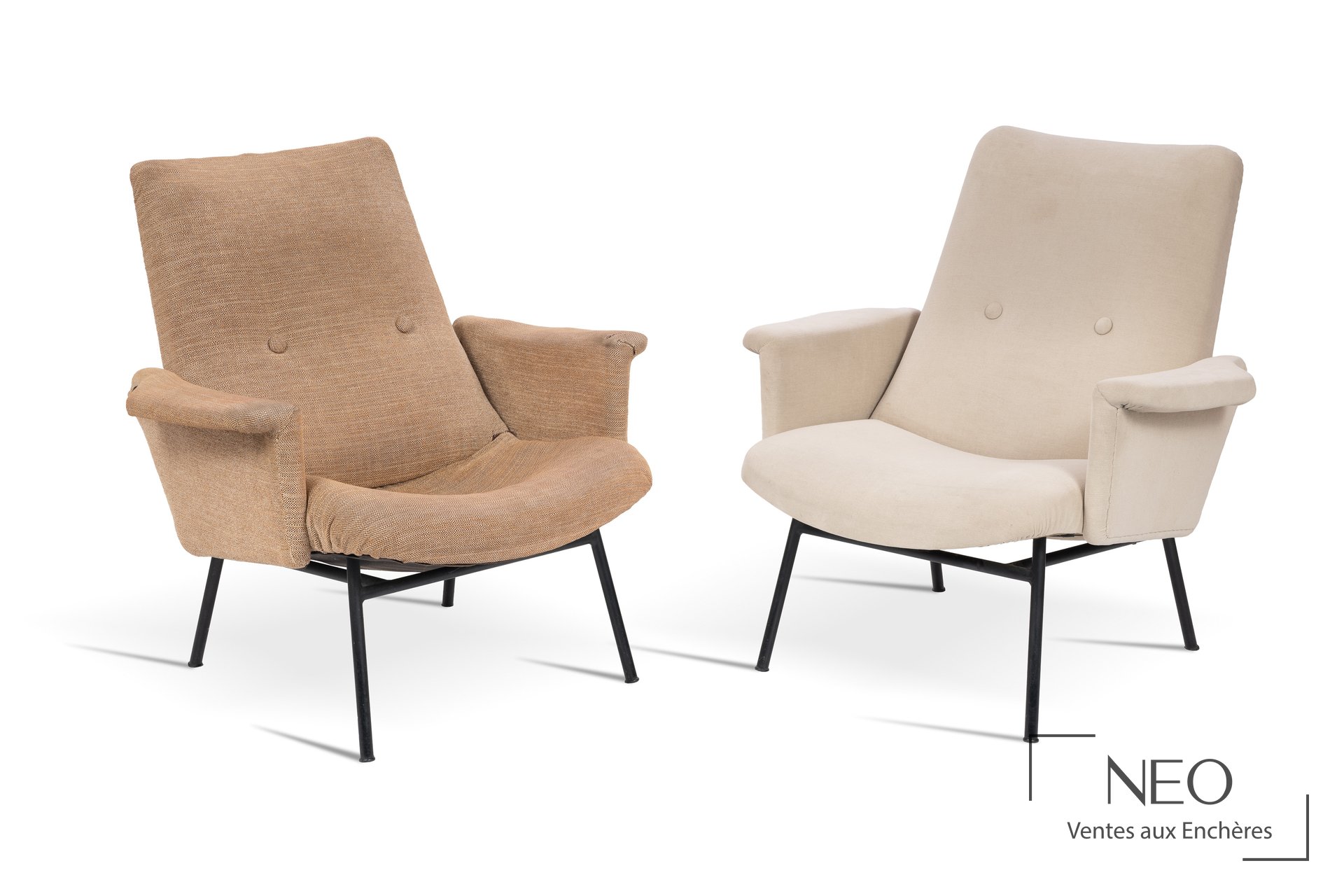 Suite de deux fauteuils Pierre Guariche SK 660