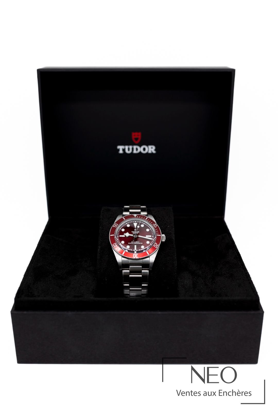 Tudor Black Bay 58, montre bracelet en acier, modèle bordeaux