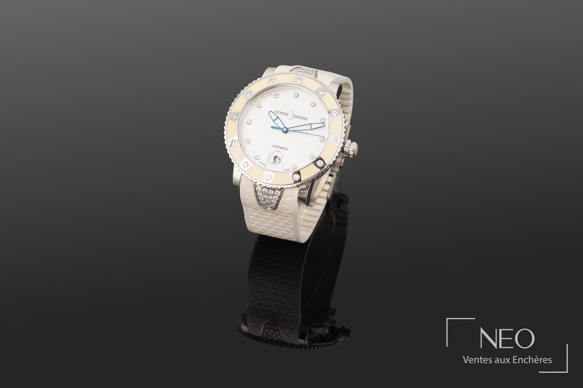 Montre Ulysse Nardin Lady Diver en vue de face