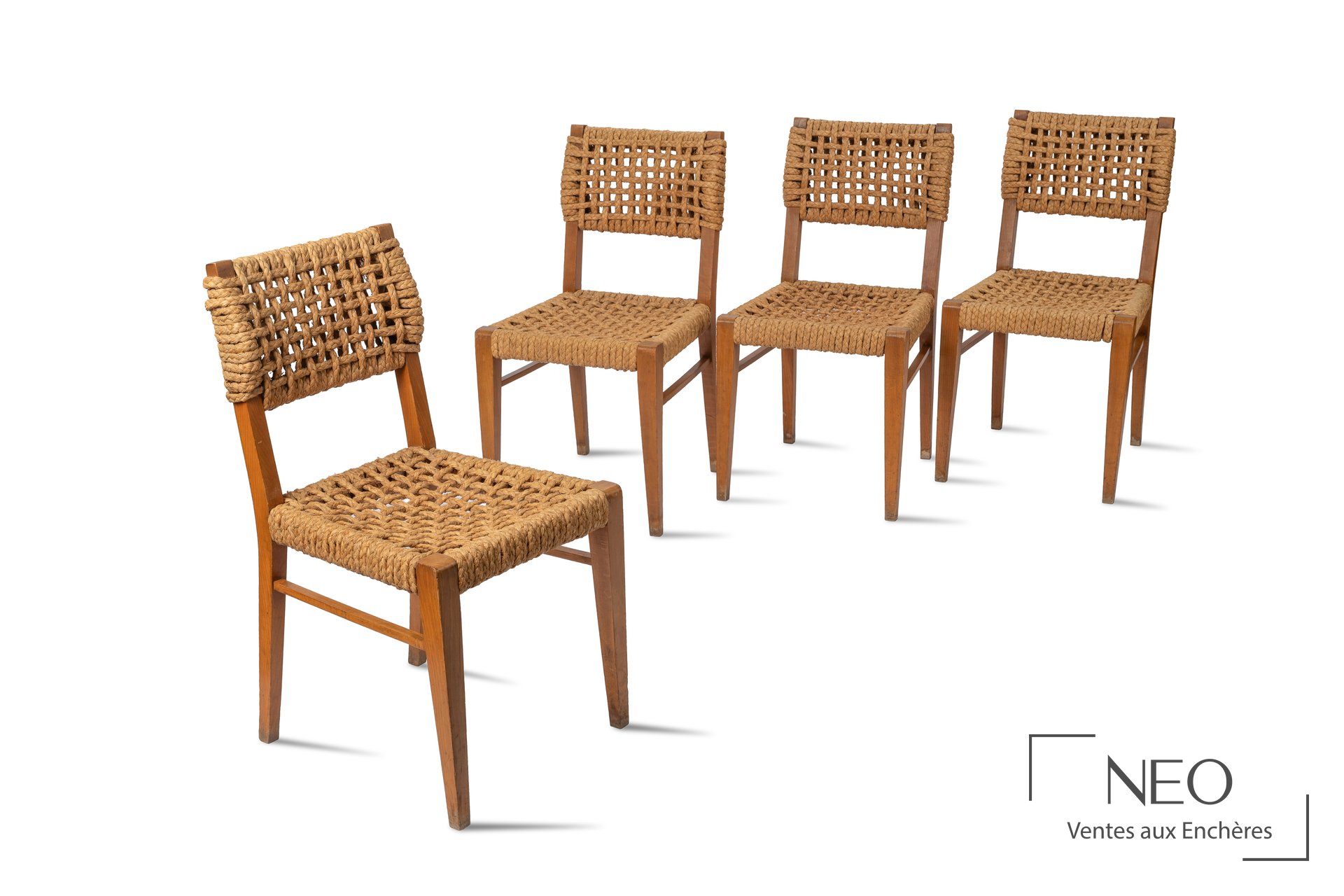 Vibo à Vesoul suite de quatre chaises en jonc tressé circa 1950